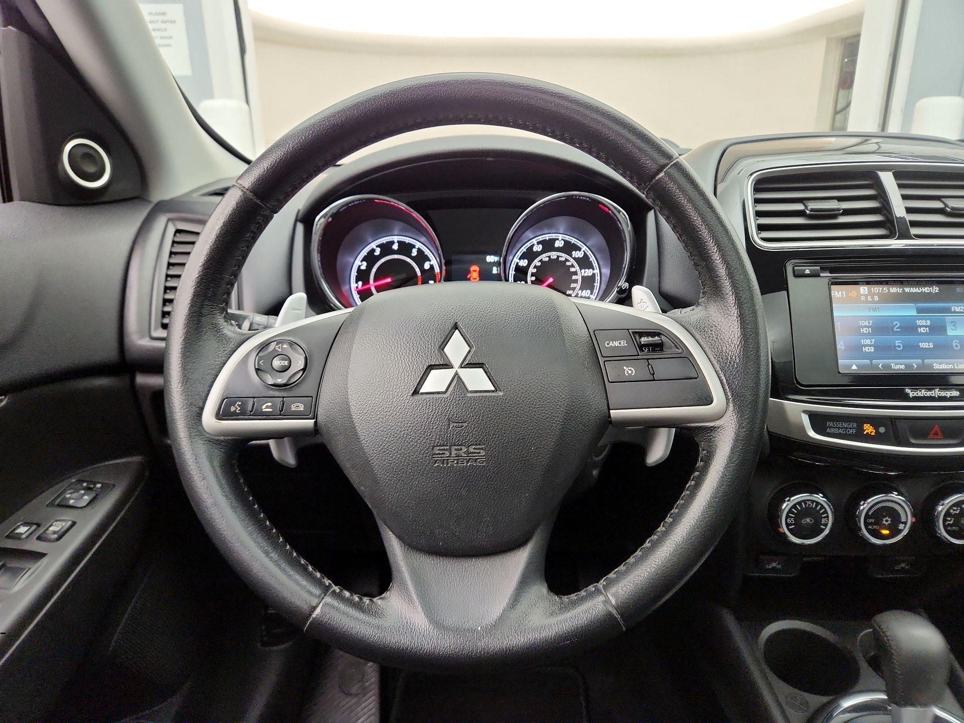 Thumbnail: 2015 Mitsubishi Outlander Sport - 10