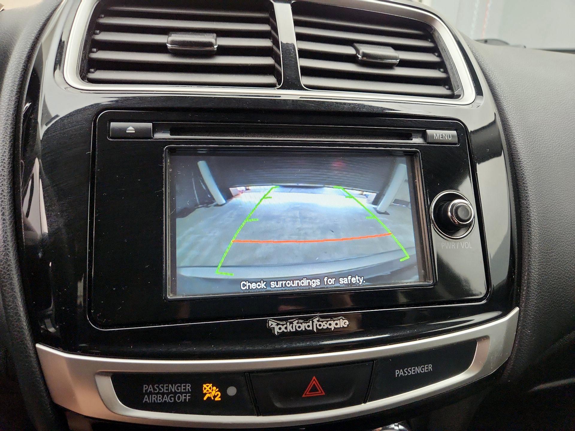 Thumbnail: 2015 Mitsubishi Outlander Sport - 14