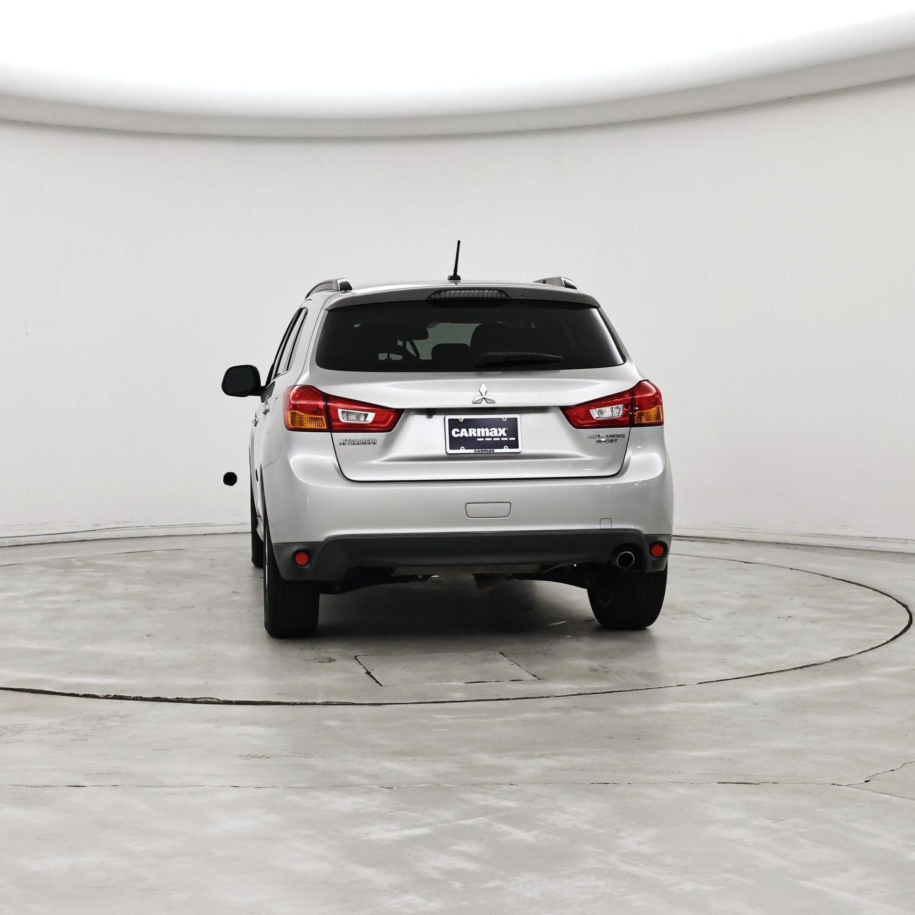 Thumbnail: 2015 Mitsubishi Outlander Sport - 6