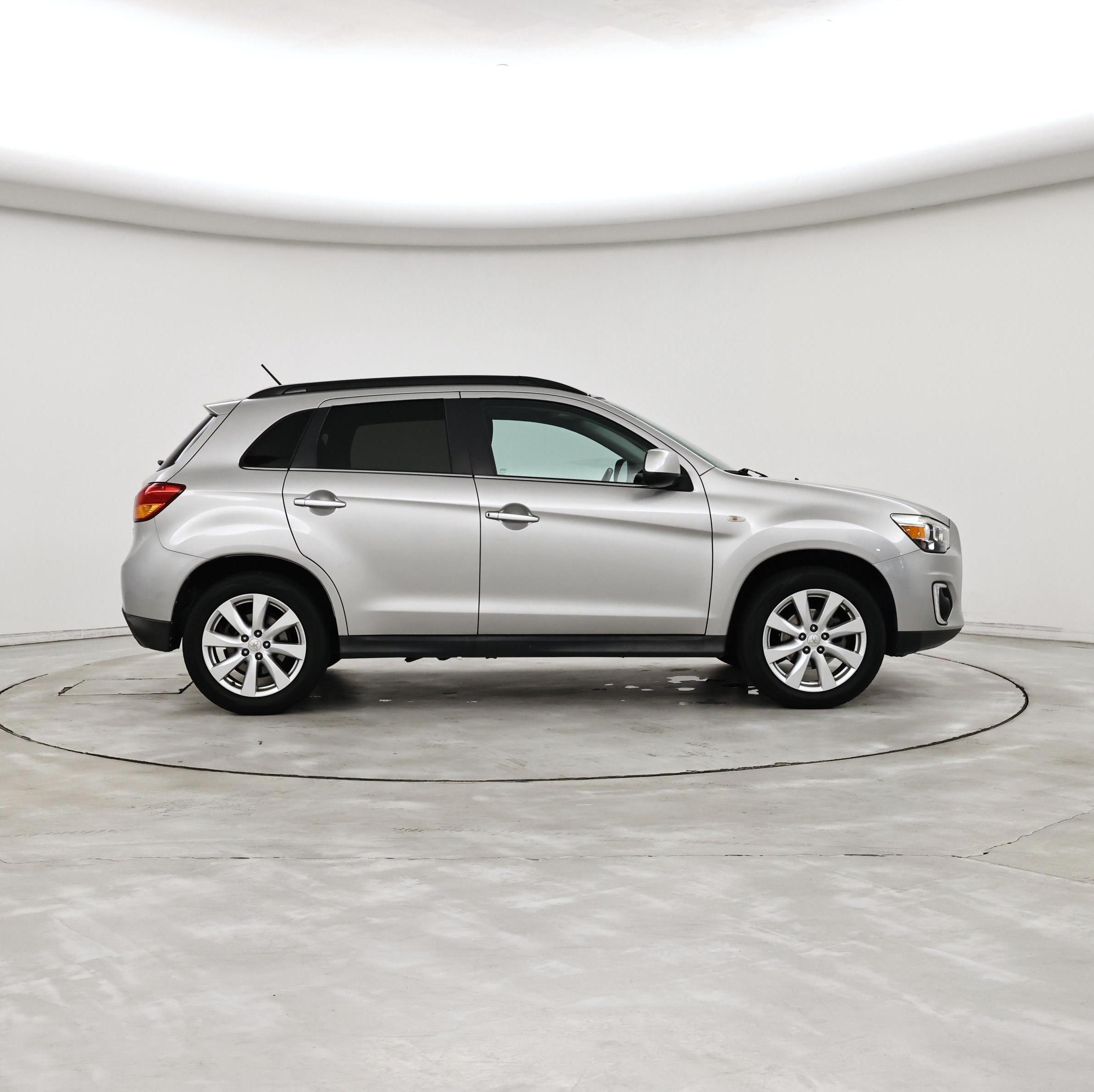 Thumbnail: 2015 Mitsubishi Outlander Sport - 7