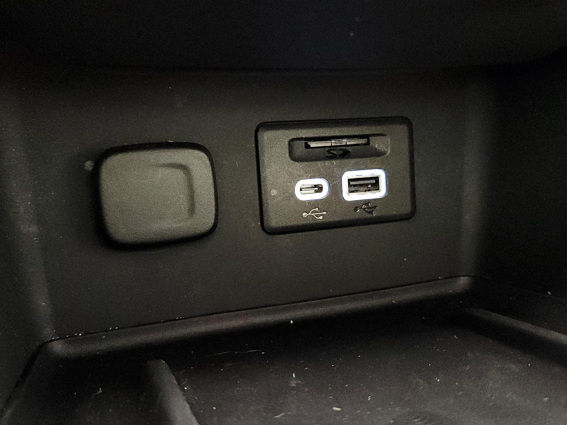 Thumbnail: 2021 GMC Acadia - 19