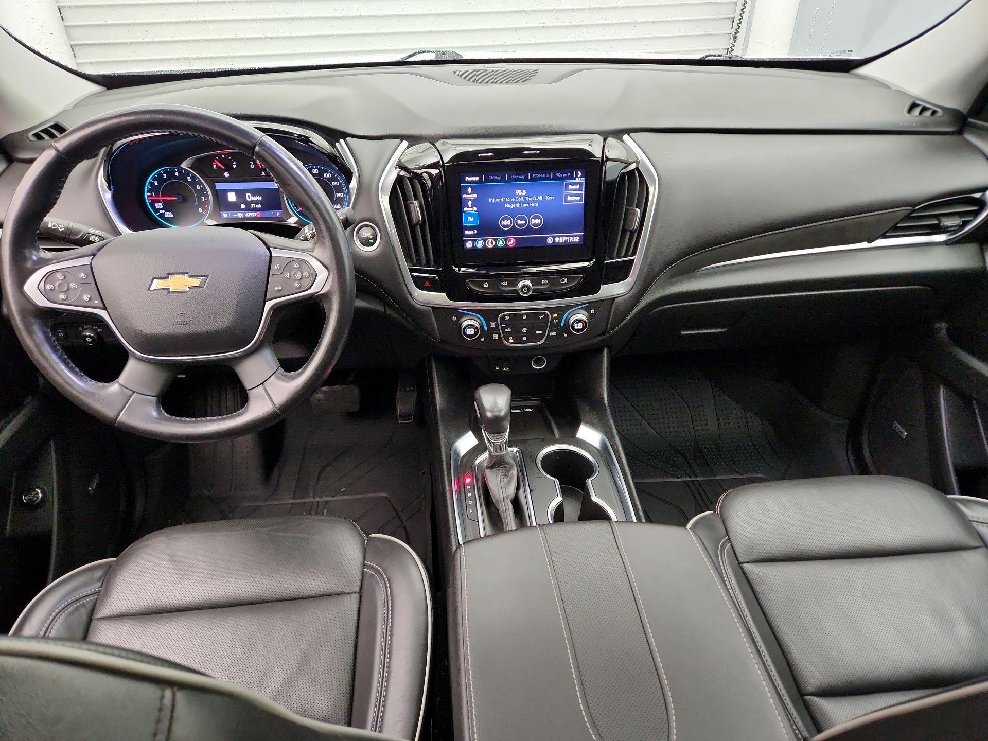 Thumbnail: 2021 Chevrolet Traverse - 9