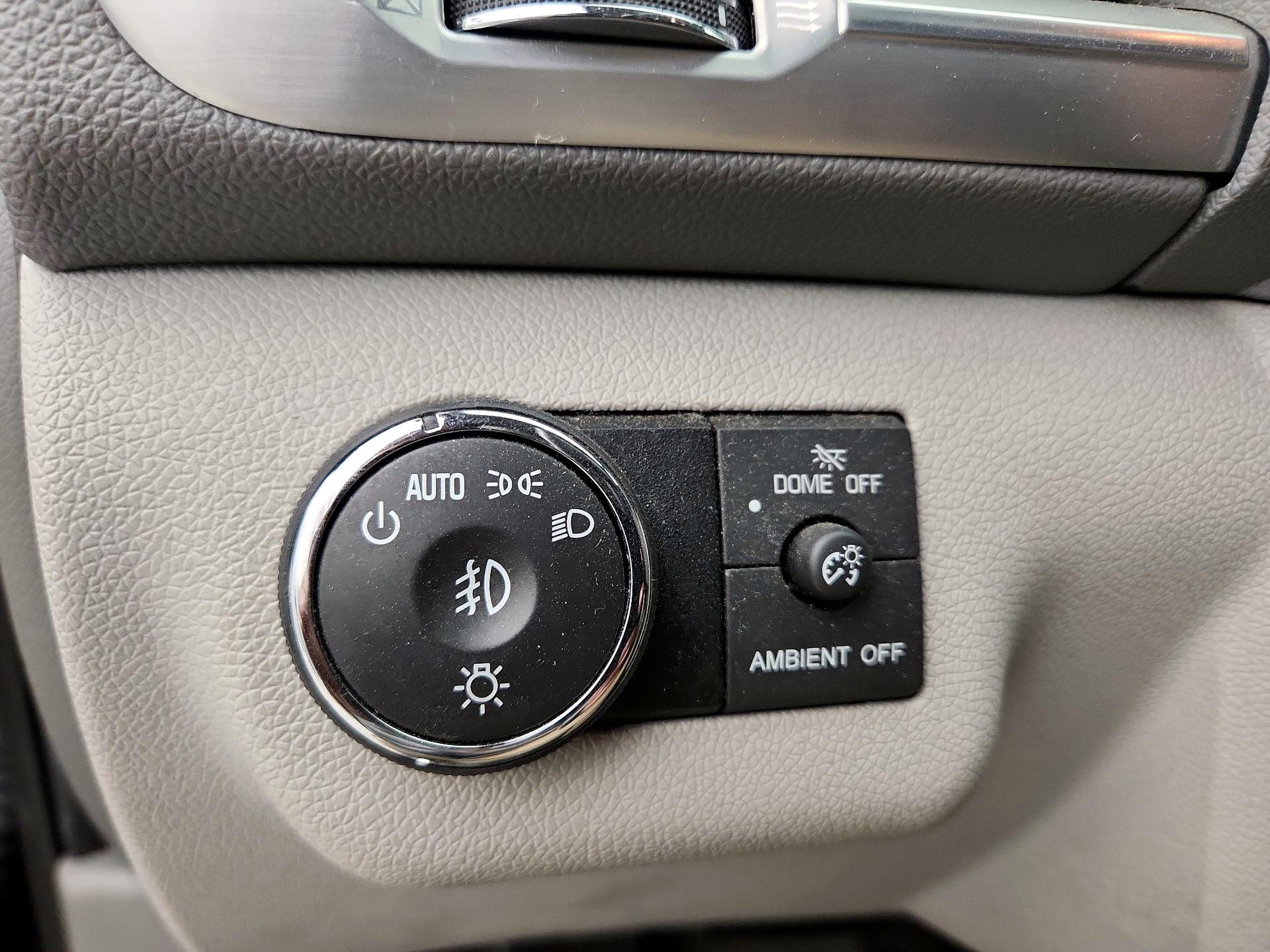 Thumbnail: 2015 GMC Acadia - 13