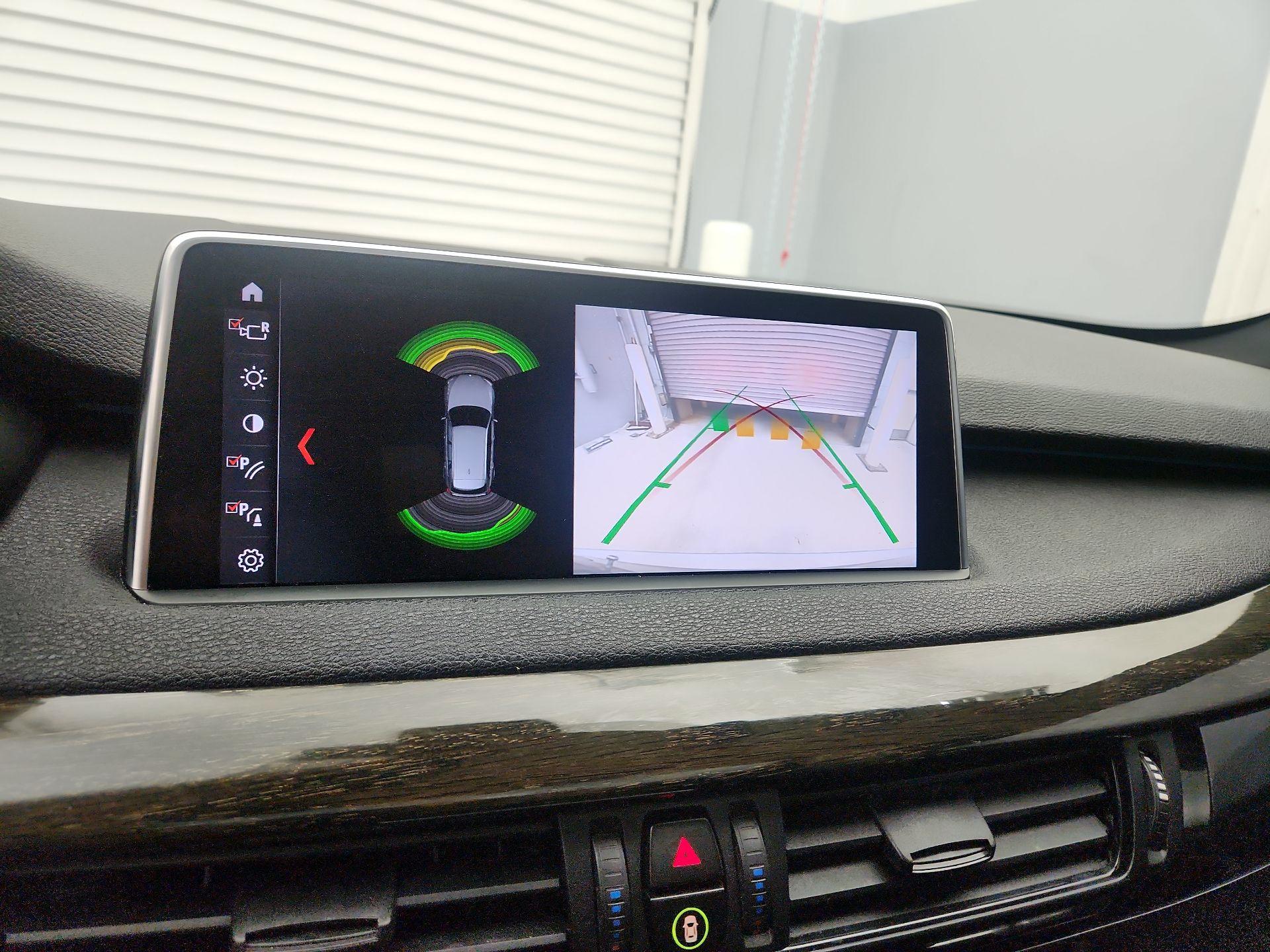 Thumbnail: 2018 BMW X5 - 15