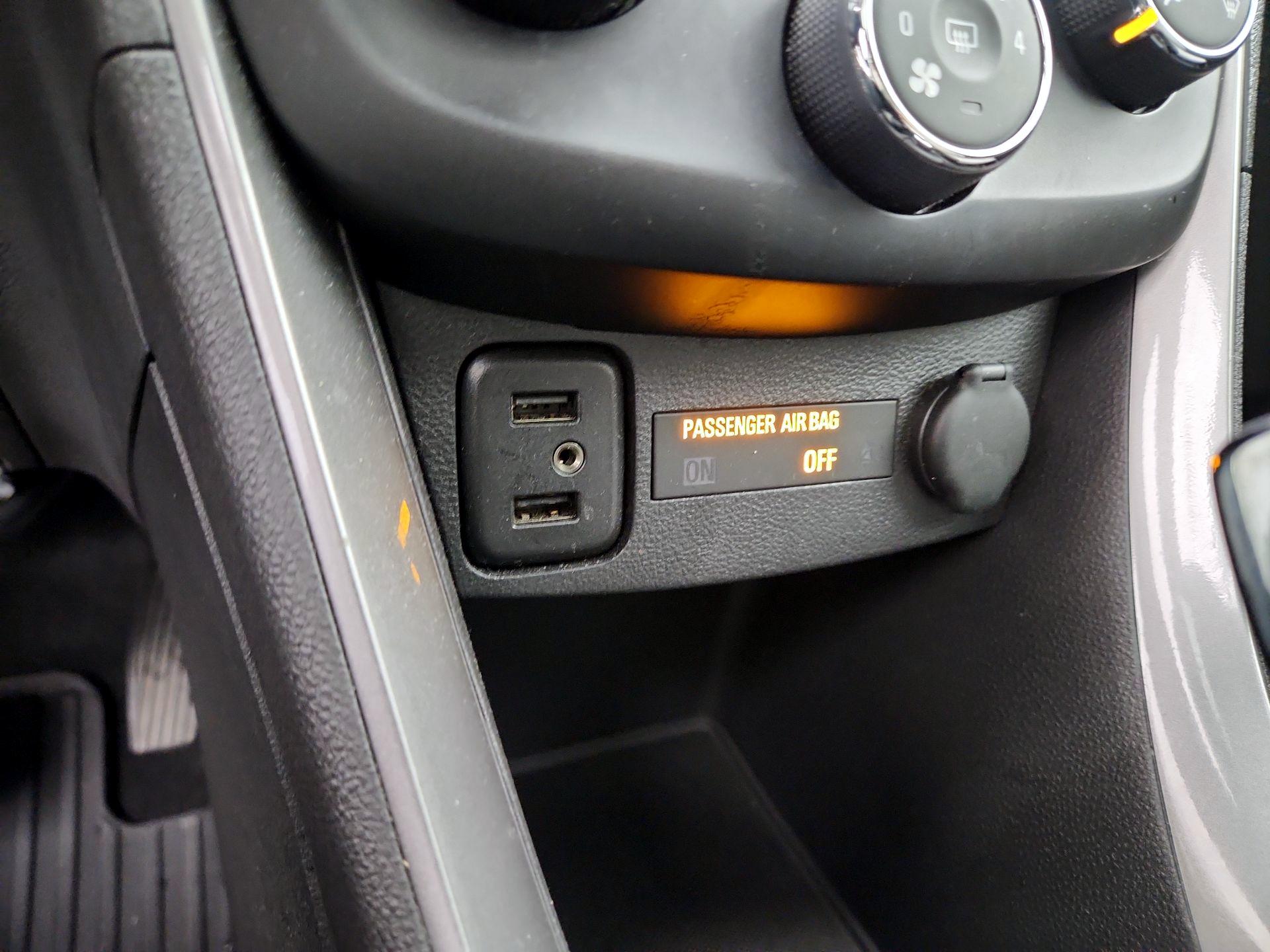 Thumbnail: 2020 Chevrolet Trax - 18