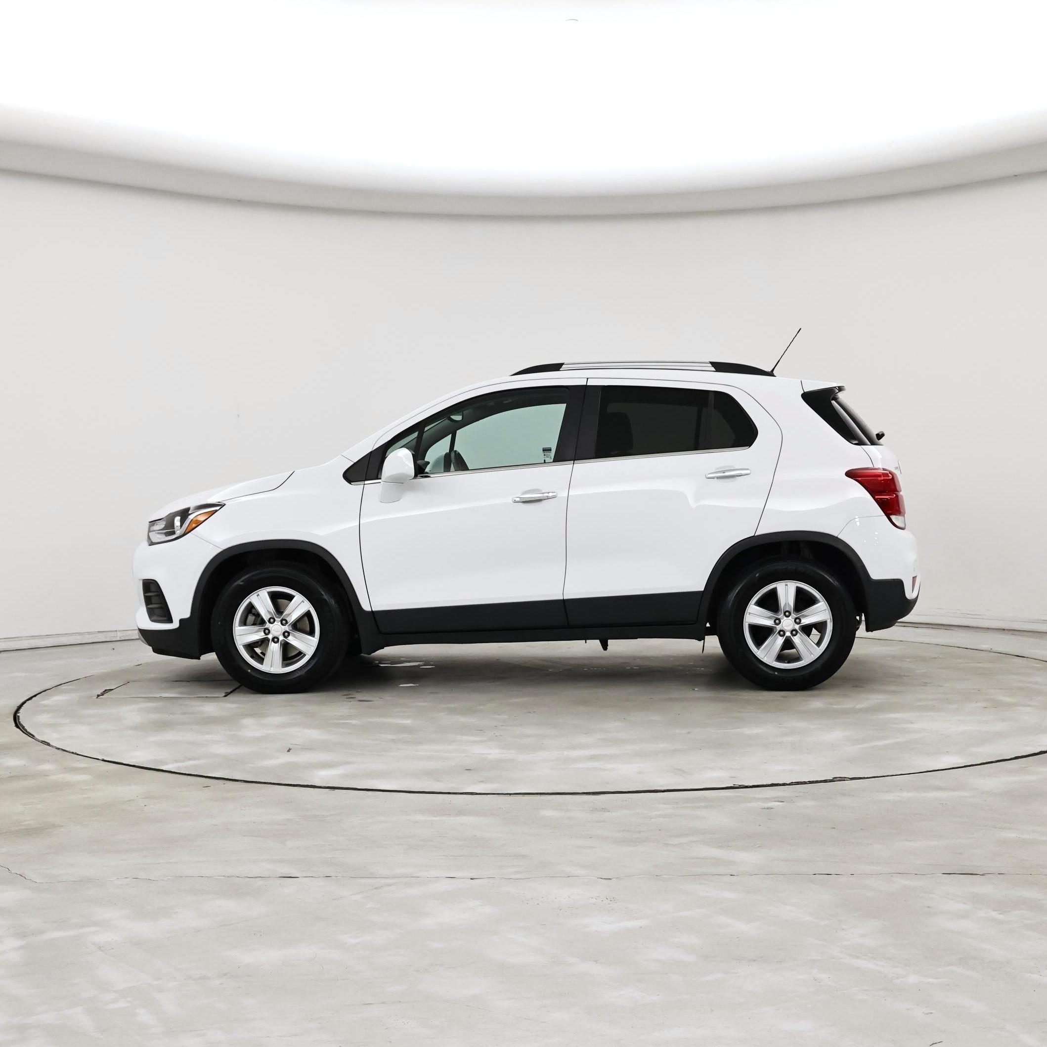 Thumbnail: 2020 Chevrolet Trax - 3