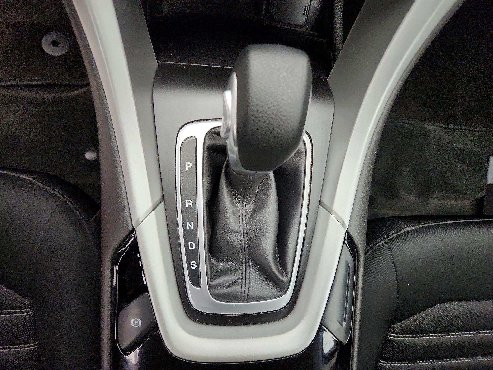 Thumbnail: 2015 Ford Fusion - 17