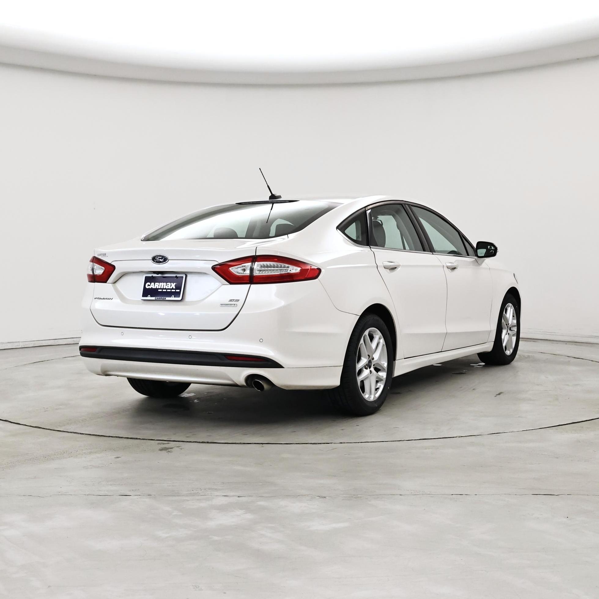 Thumbnail: 2015 Ford Fusion - 8