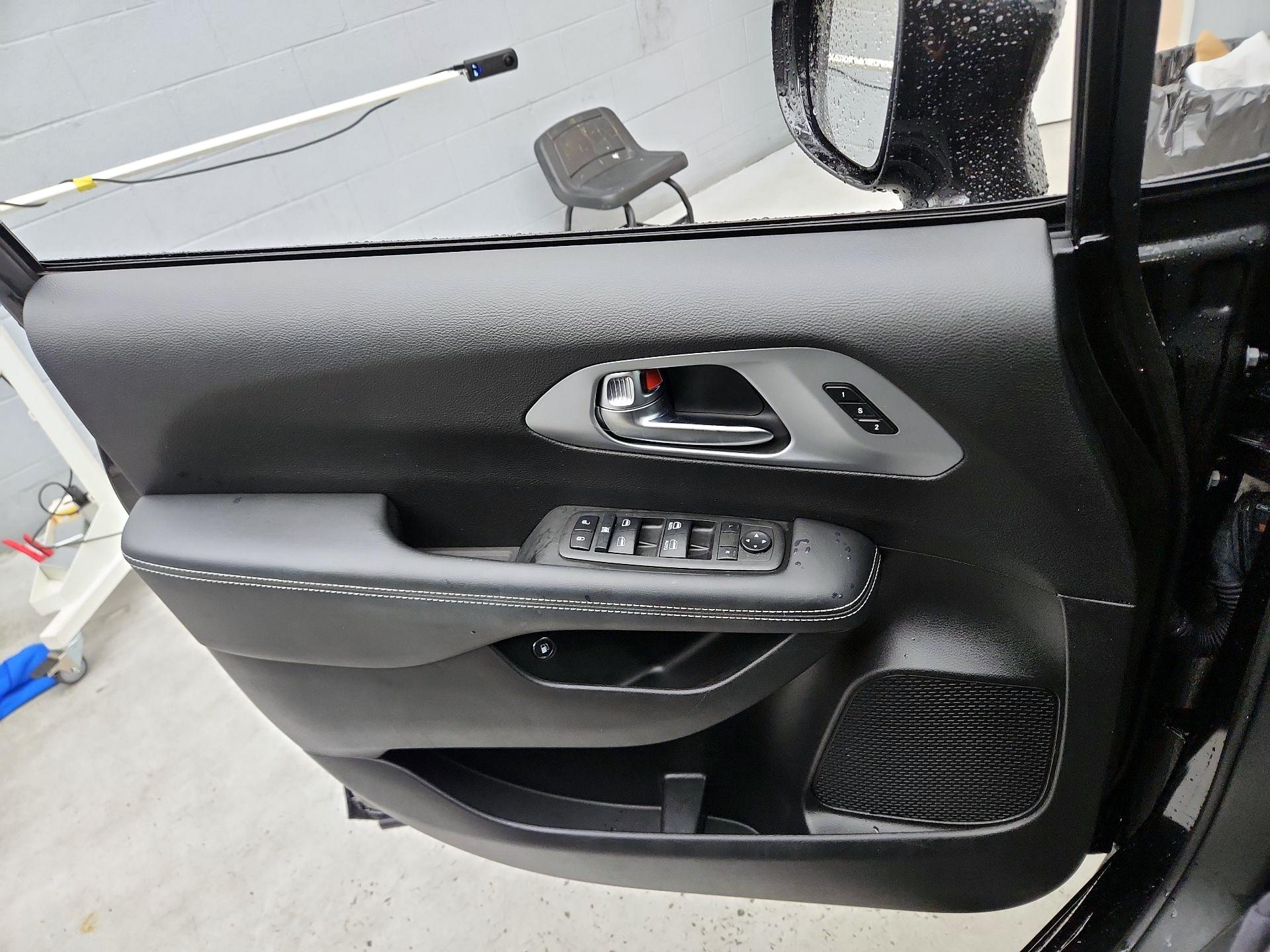 Thumbnail: 2022 Chrysler Pacifica - 12