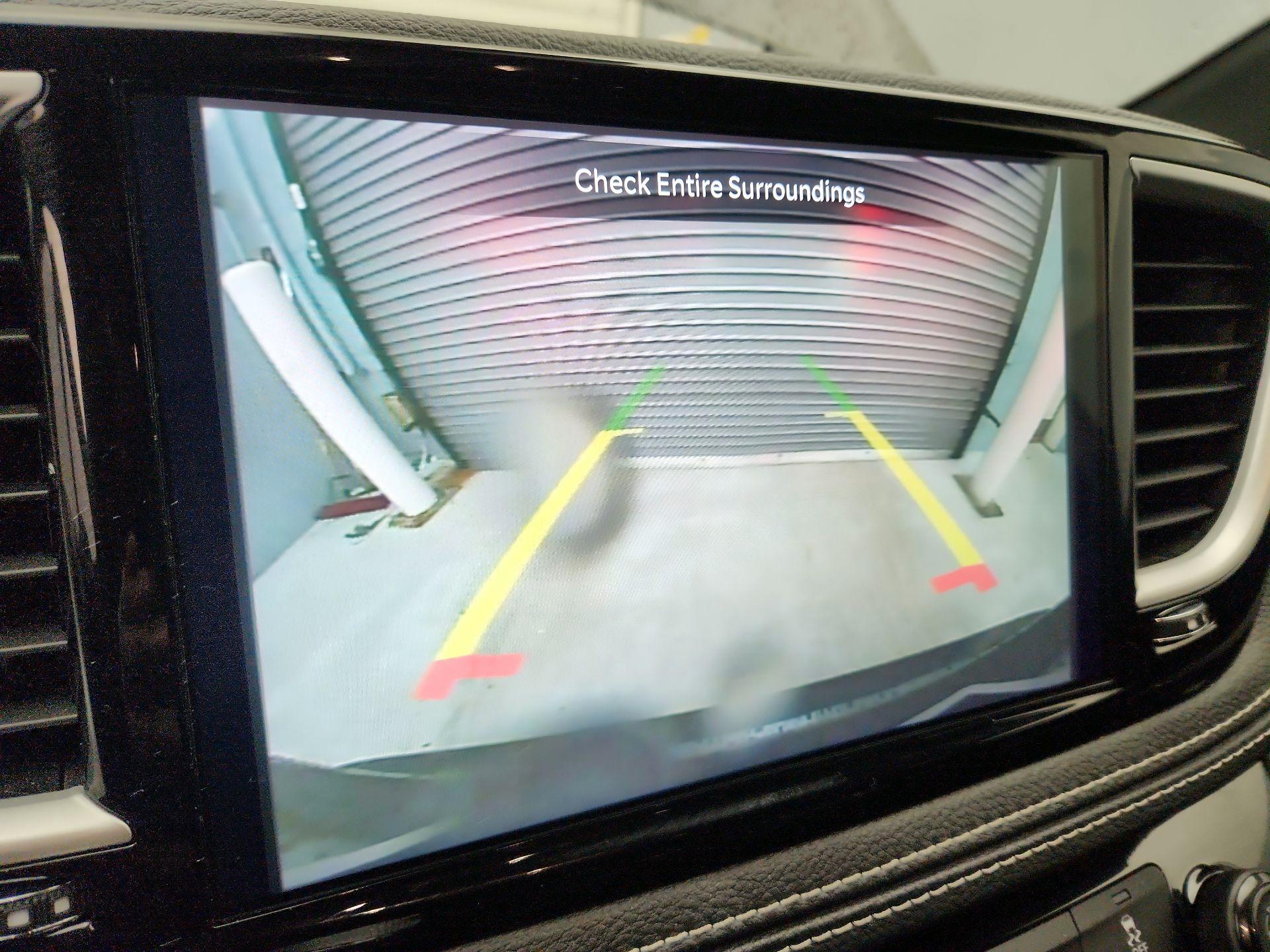 Thumbnail: 2022 Chrysler Pacifica - 14