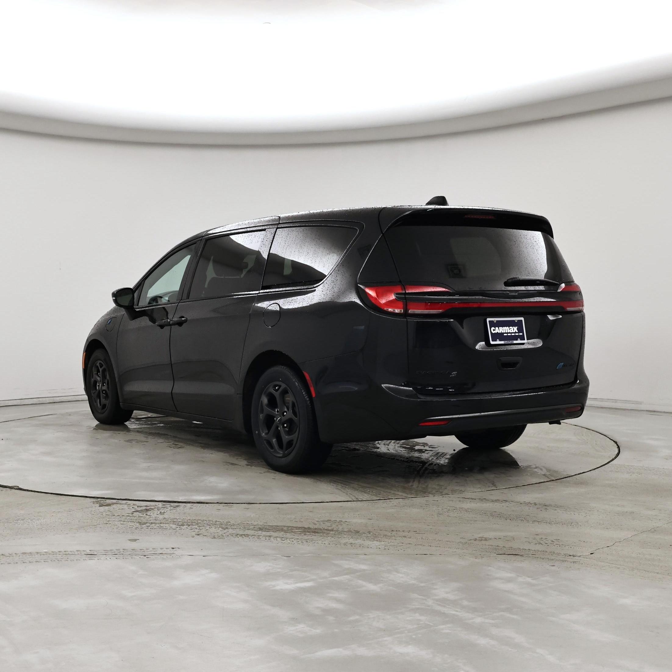 Thumbnail: 2022 Chrysler Pacifica - 2