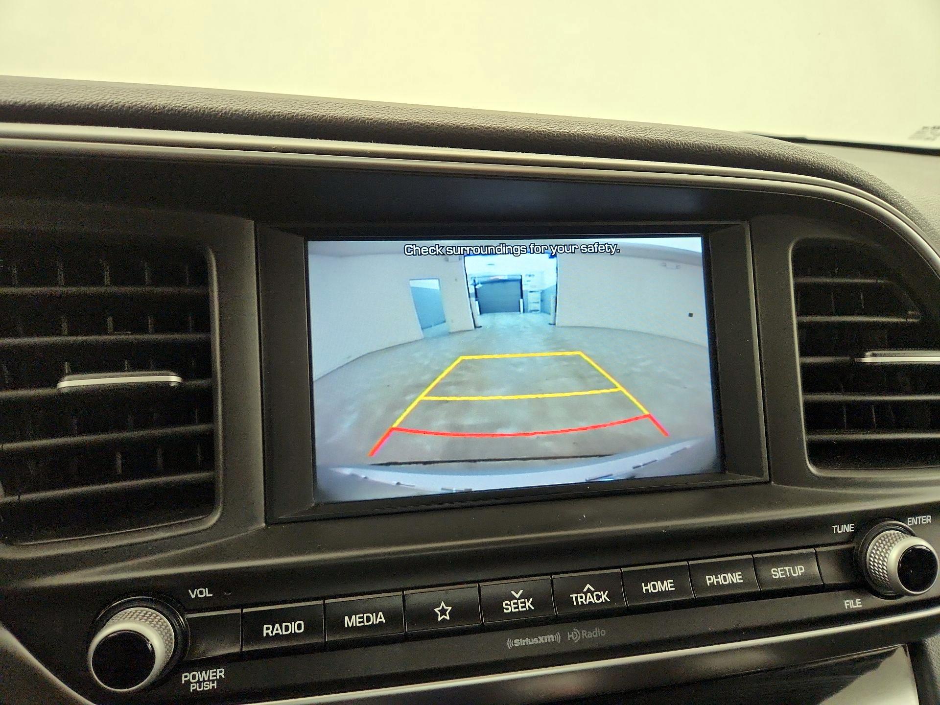 Thumbnail: 2019 Hyundai Elantra - 14