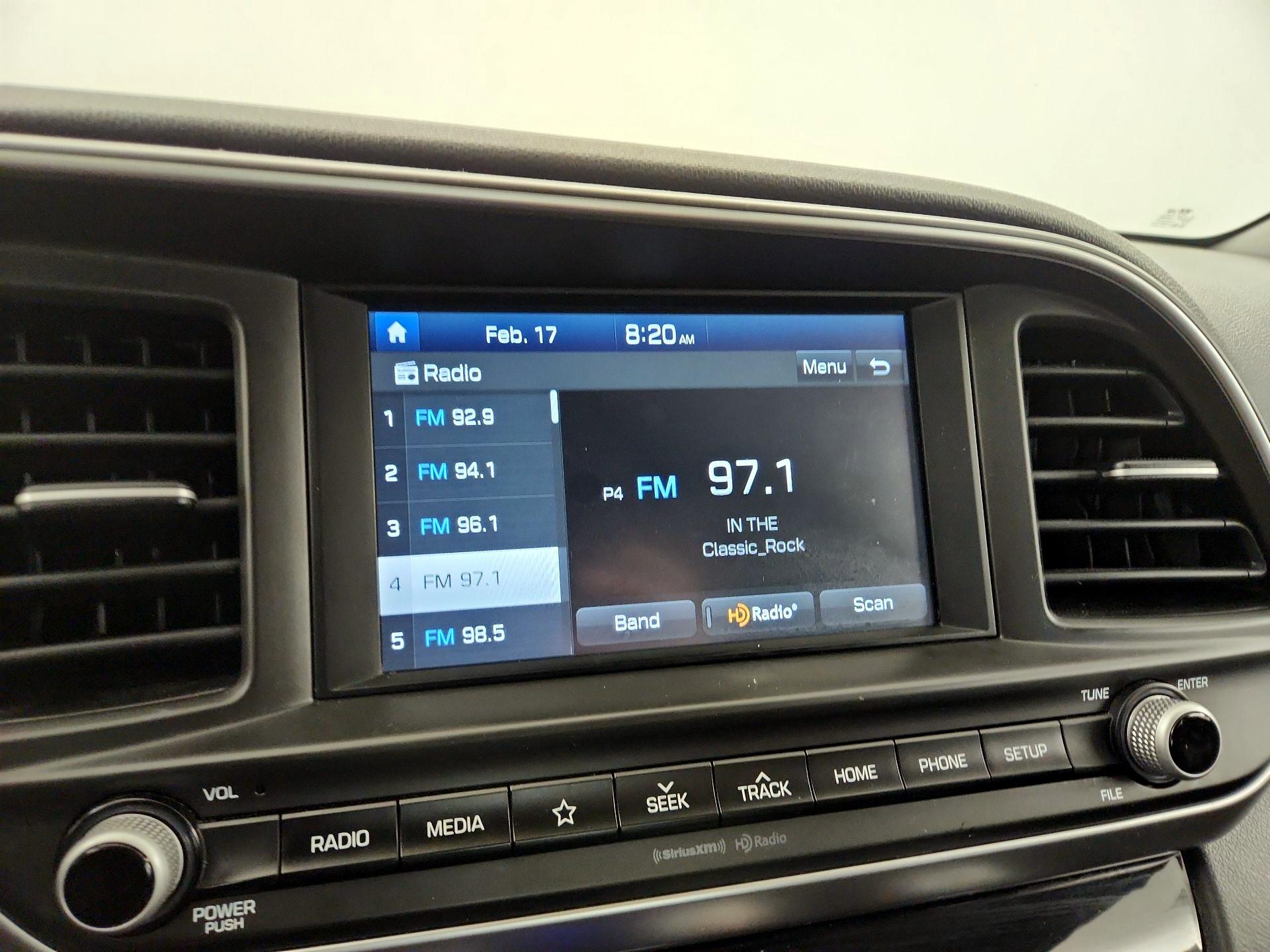 Thumbnail: 2019 Hyundai Elantra - 15