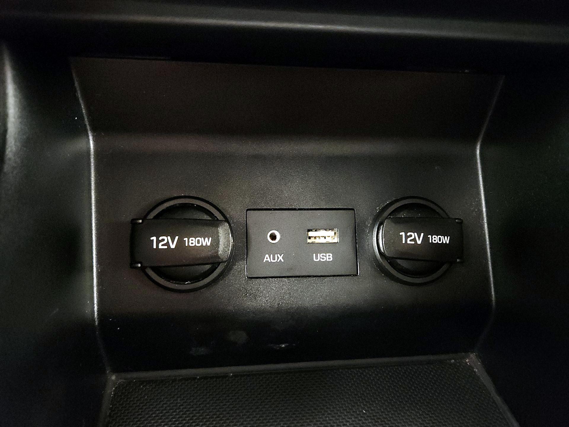 Thumbnail: 2019 Hyundai Elantra - 18