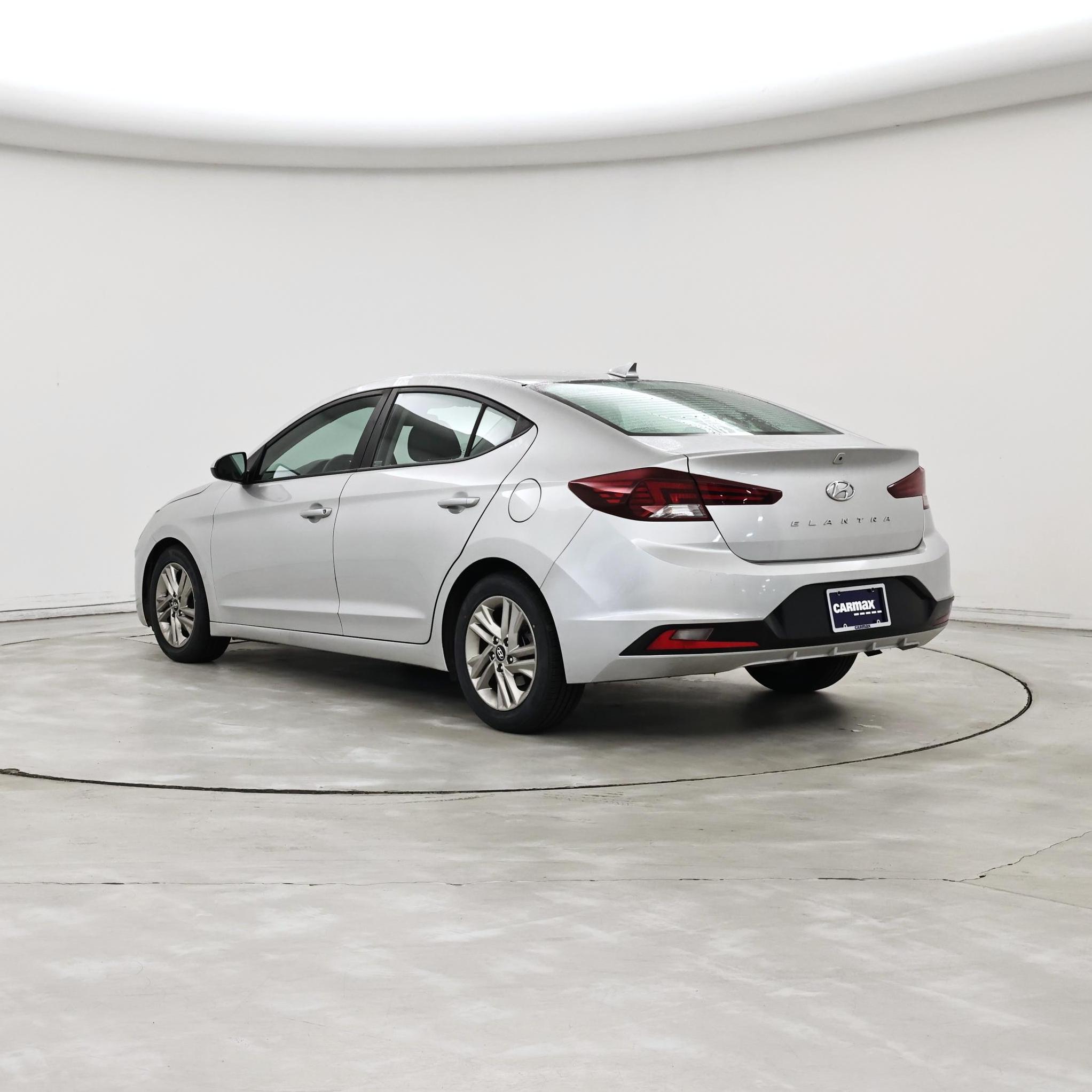 Thumbnail: 2019 Hyundai Elantra - 2