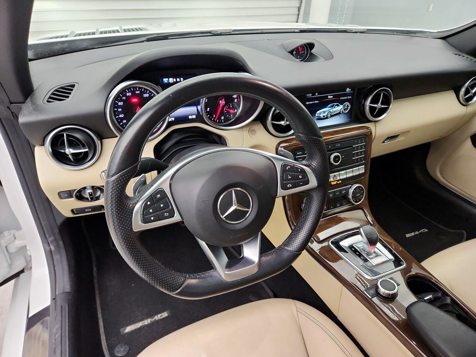 Thumbnail: 2017 Mercedes-Benz SLC - 9