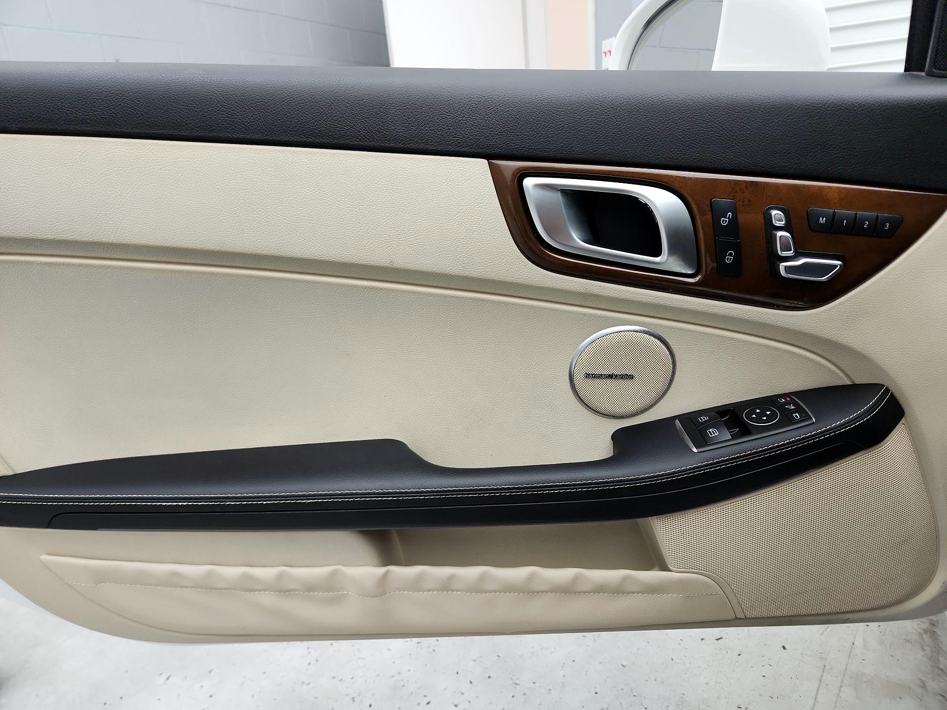 Thumbnail: 2017 Mercedes-Benz SLC - 12