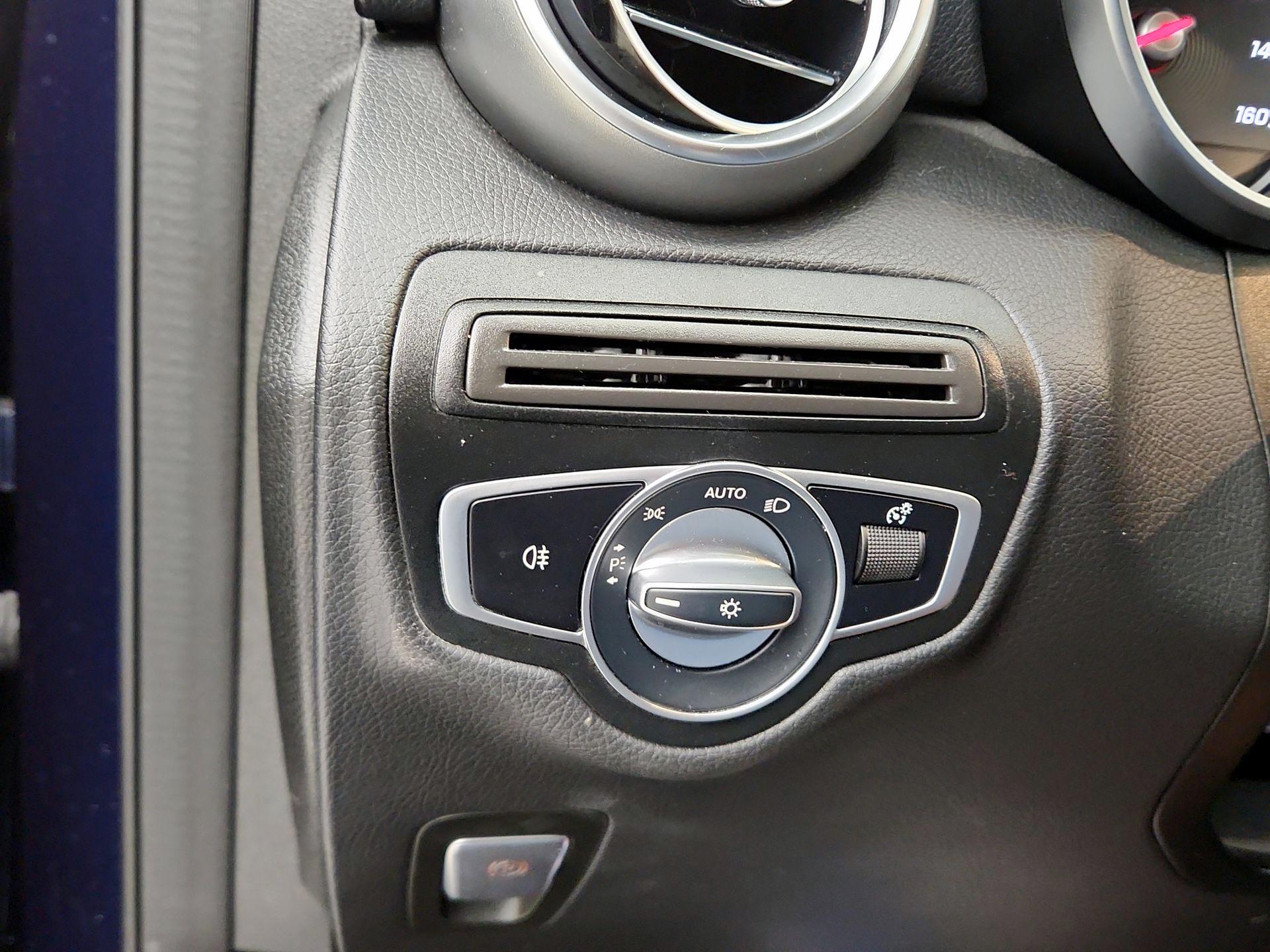 Thumbnail: 2022 Mercedes-Benz GLC - 13