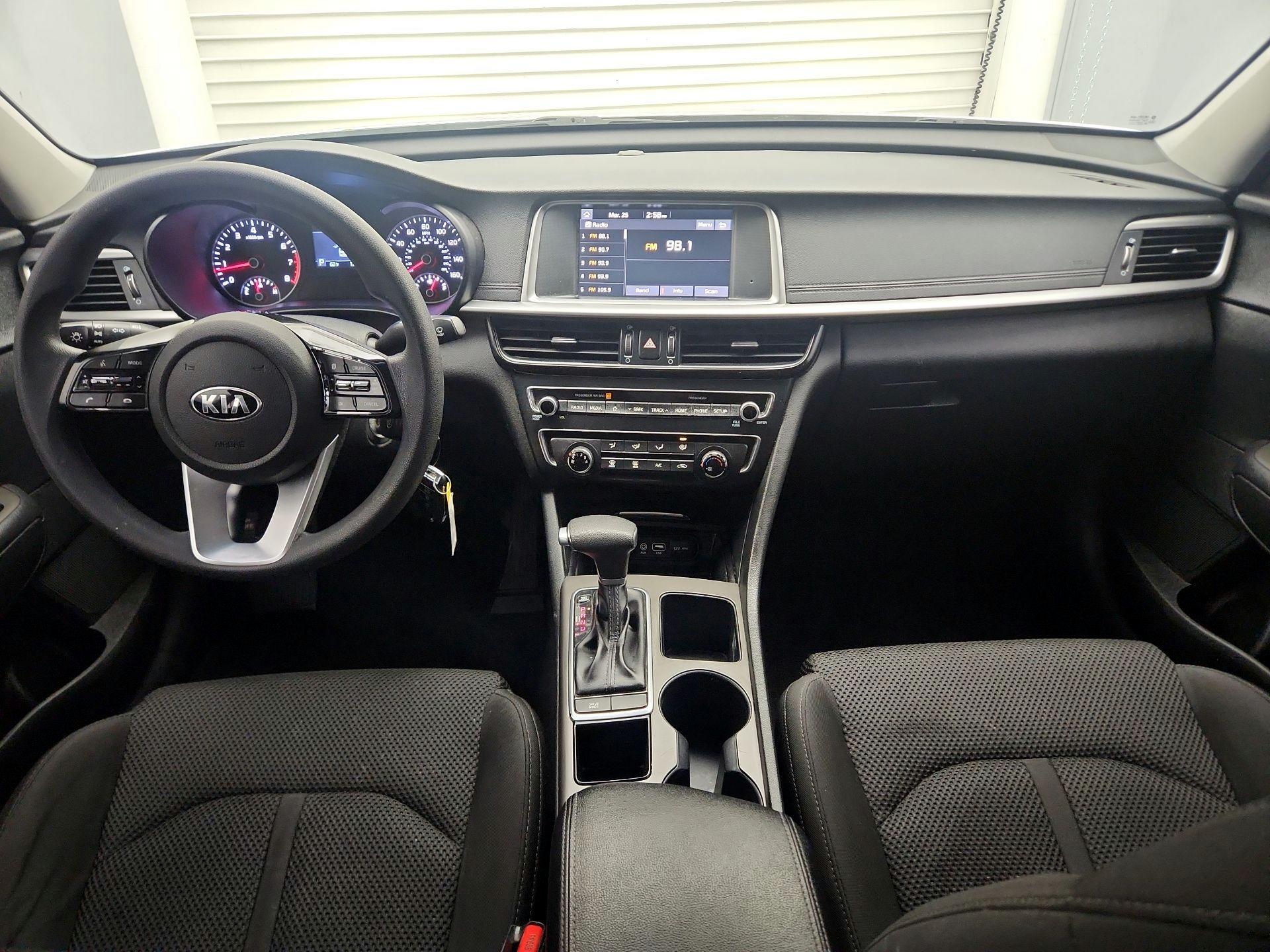 Thumbnail: 2019 Kia Optima - 9