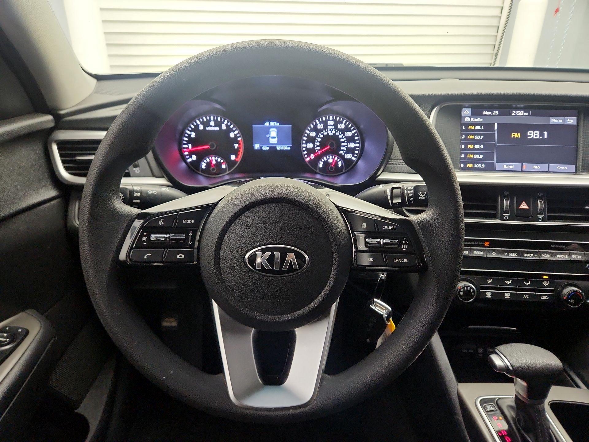 Thumbnail: 2019 Kia Optima - 10