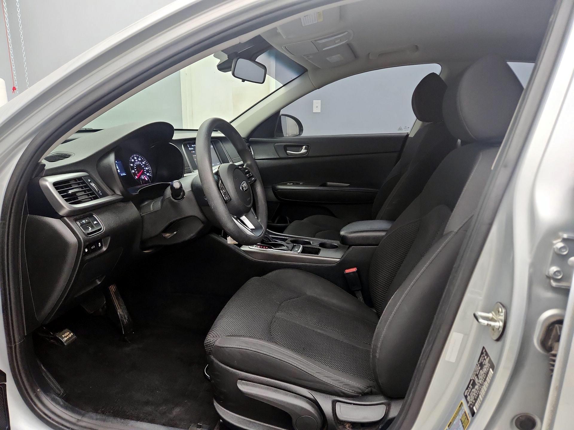 Thumbnail: 2019 Kia Optima - 11