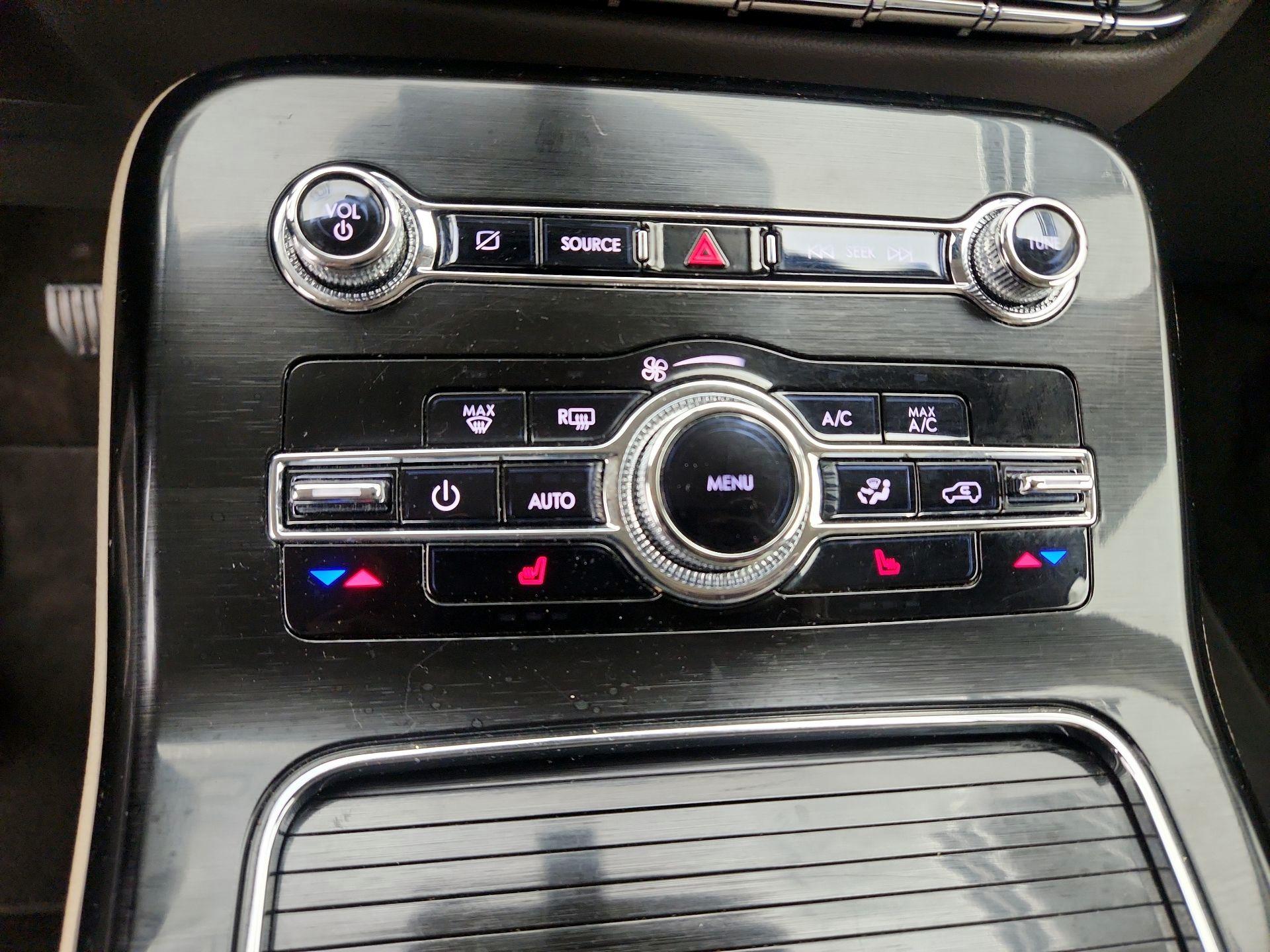 Thumbnail: 2022 Lincoln Nautilus - 17