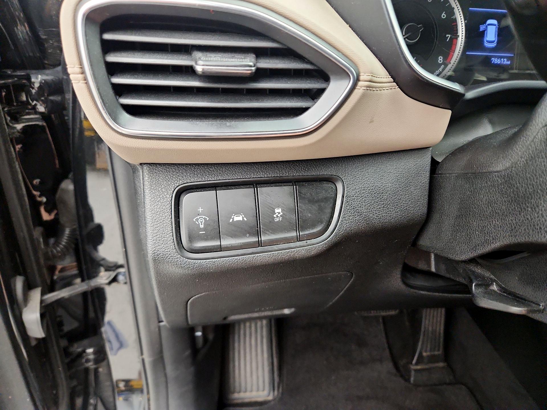 Thumbnail: 2020 Hyundai Santa Fe - 13