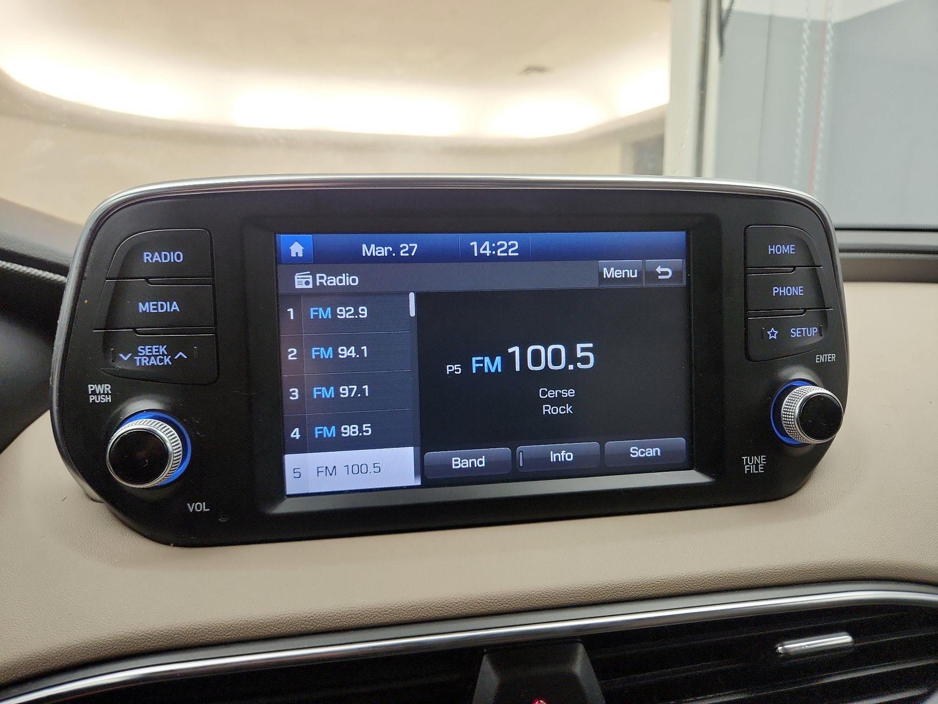 Thumbnail: 2020 Hyundai Santa Fe - 15