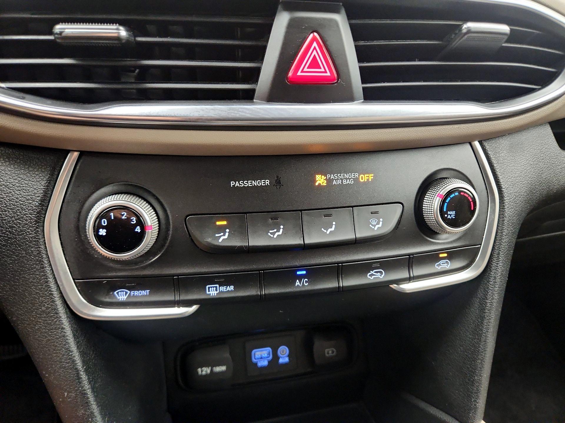 Thumbnail: 2020 Hyundai Santa Fe - 16