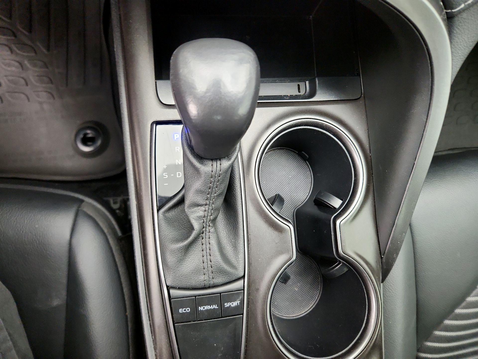 Thumbnail: 2024 Toyota Camry - 17