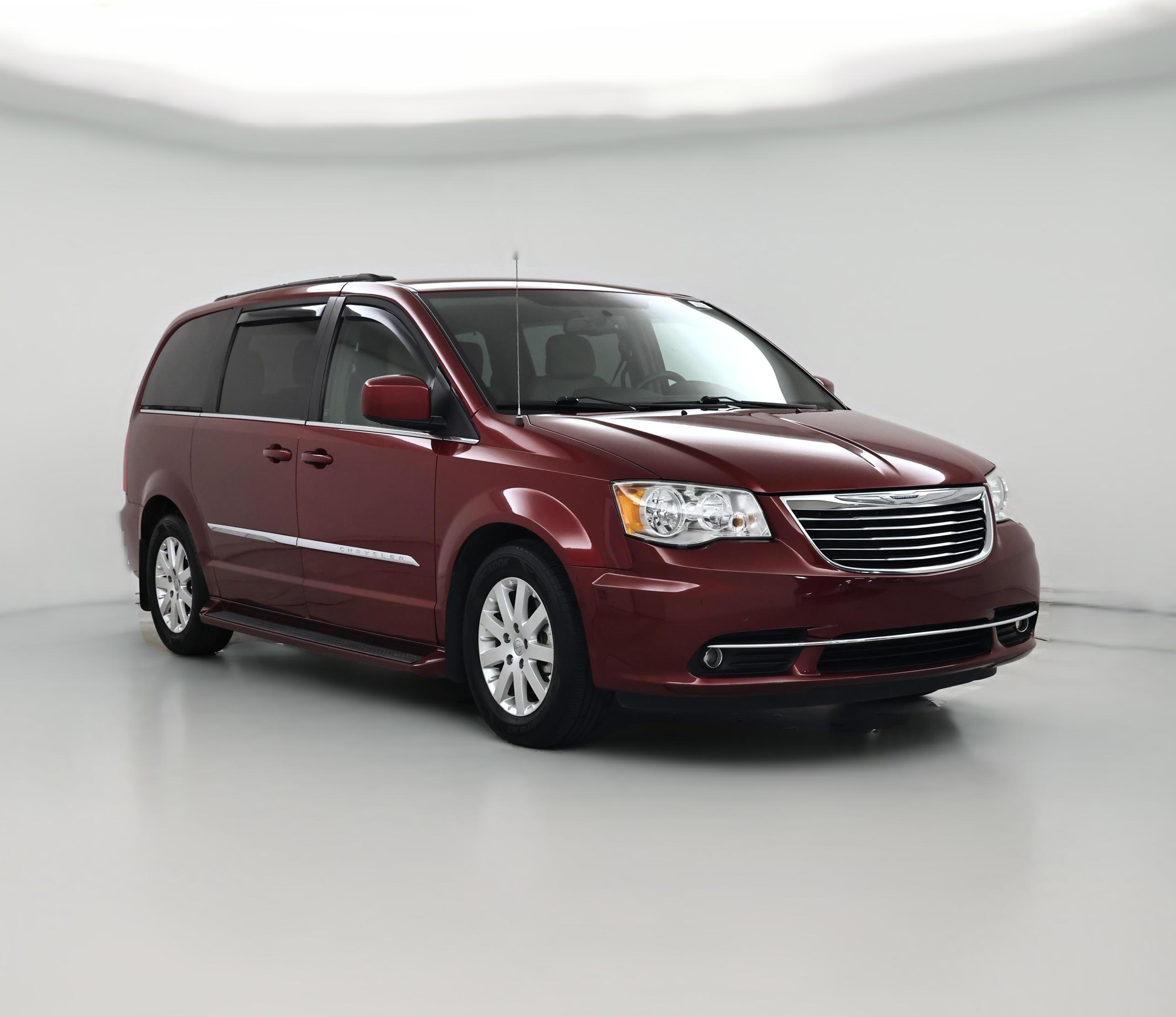 Thumbnail: 2015 Chrysler Town & Country - 1