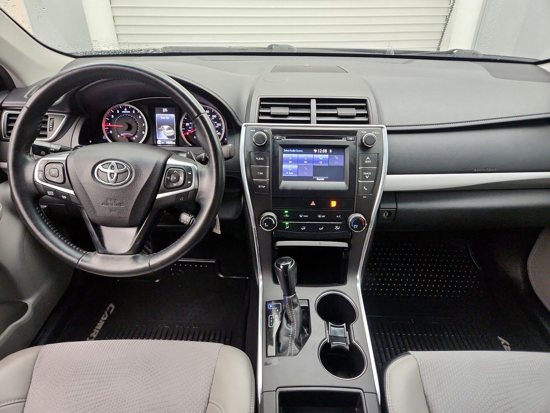 Thumbnail: 2016 Toyota Camry - 9