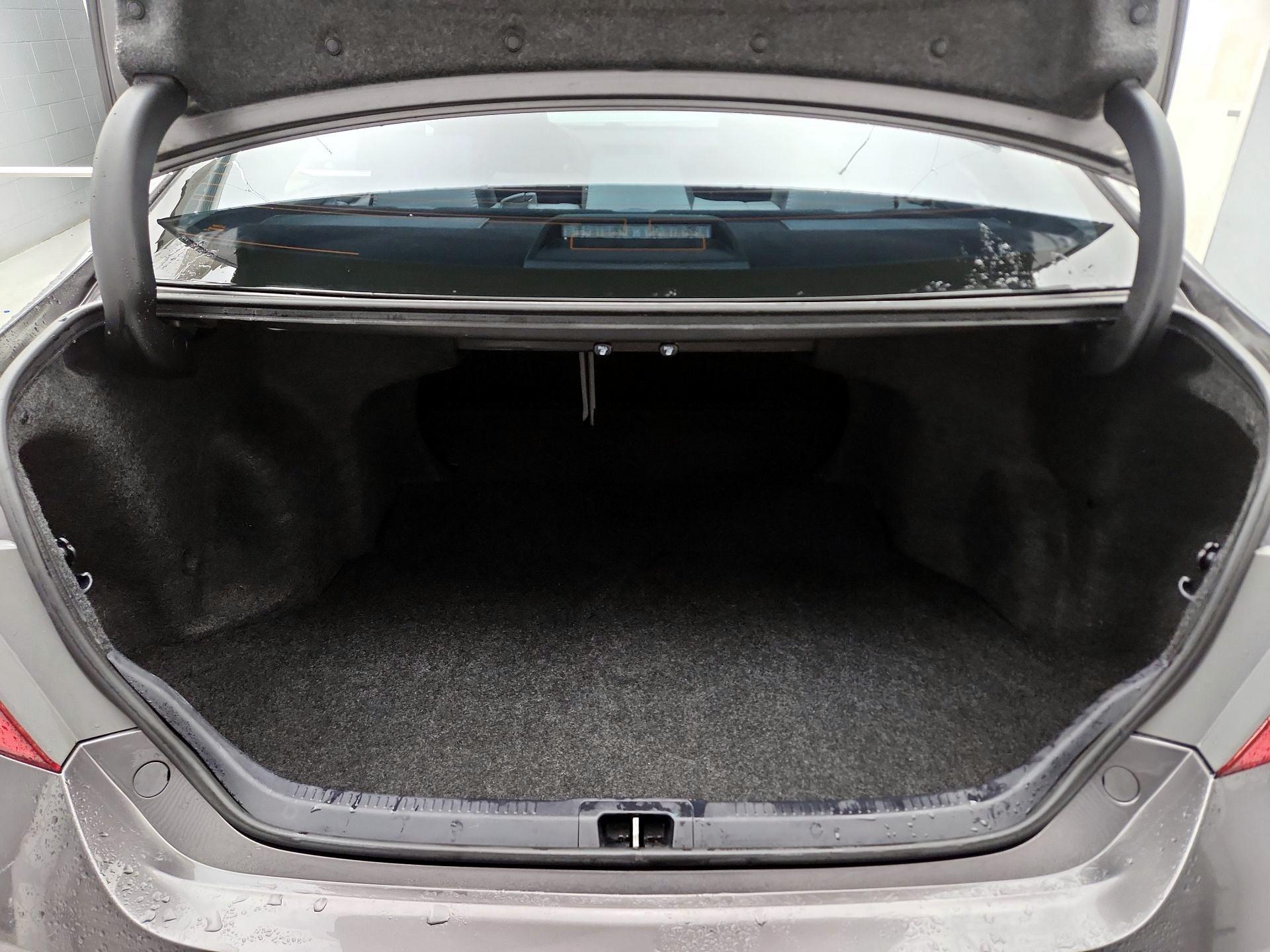 Thumbnail: 2016 Toyota Camry - 20