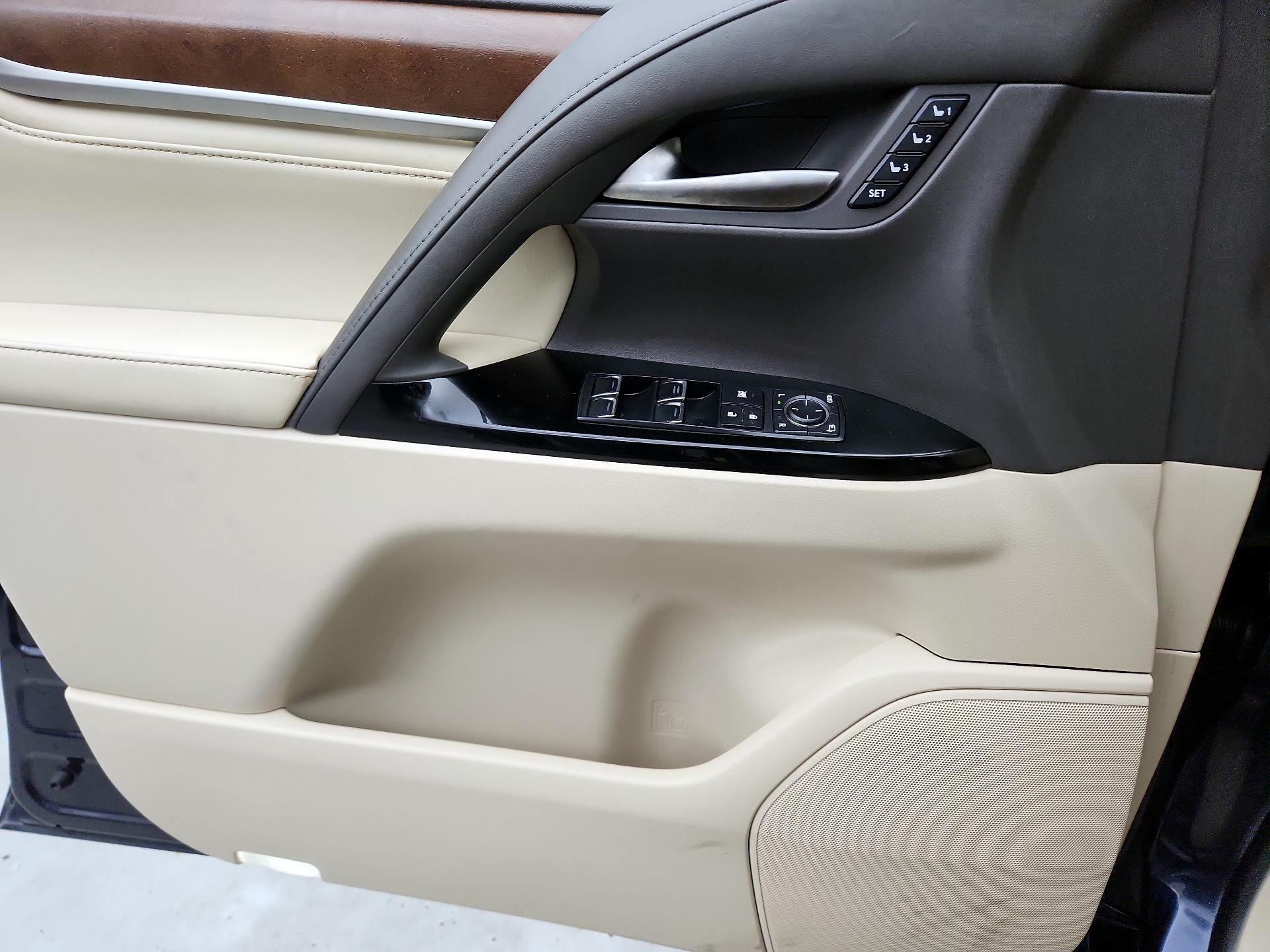 Thumbnail: 2016 Lexus LX - 12