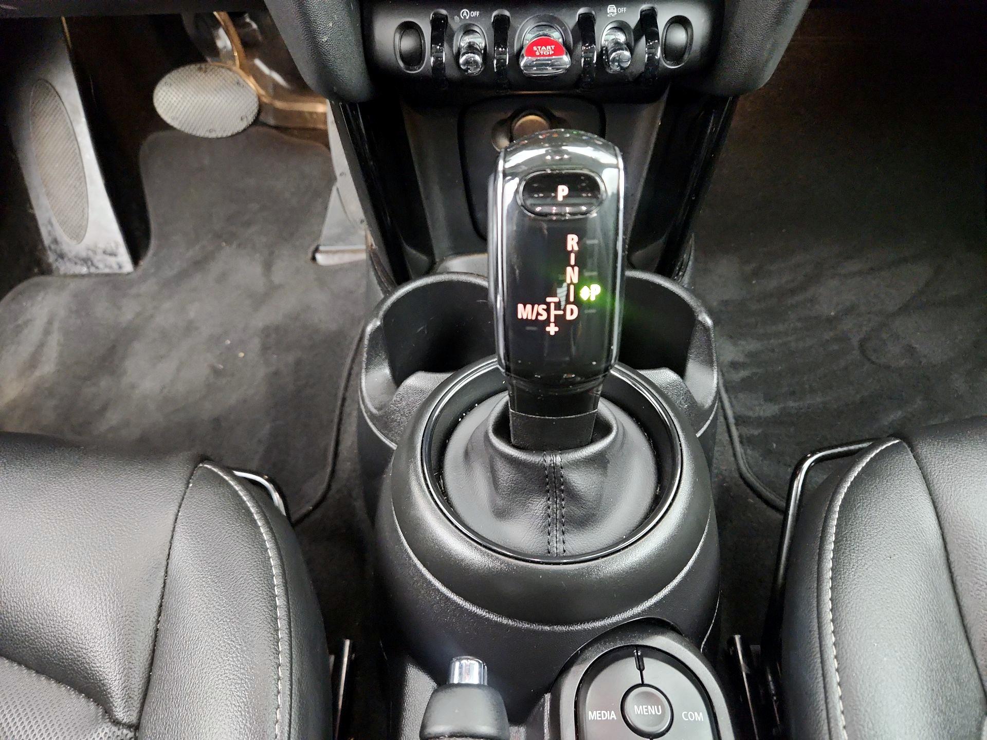 Thumbnail: 2021 MINI Cooper Hardtop - 17