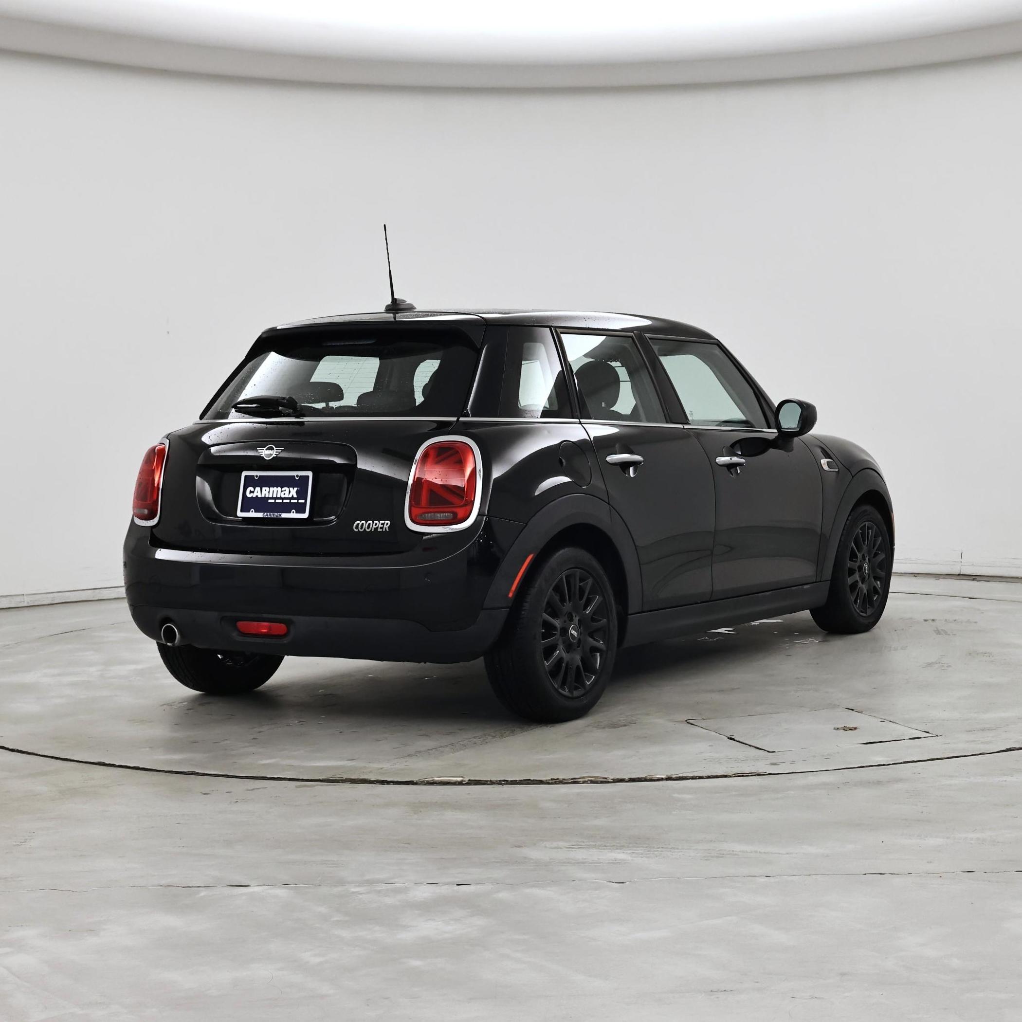 Thumbnail: 2021 MINI Cooper Hardtop - 8