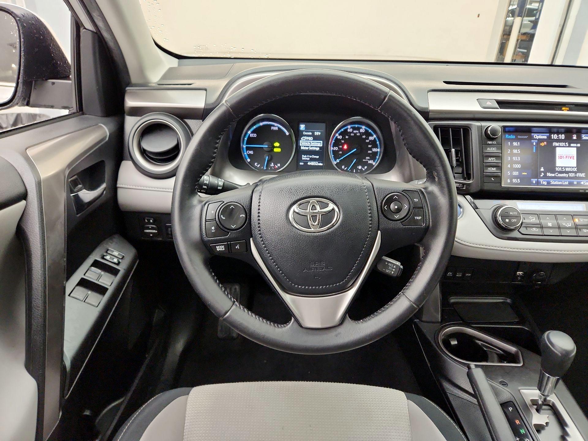 Thumbnail: 2016 Toyota RAV4 - 10