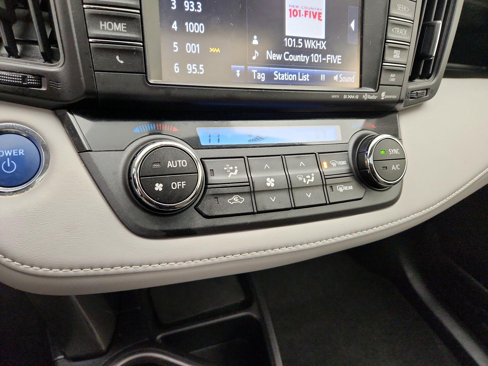 Thumbnail: 2016 Toyota RAV4 - 16