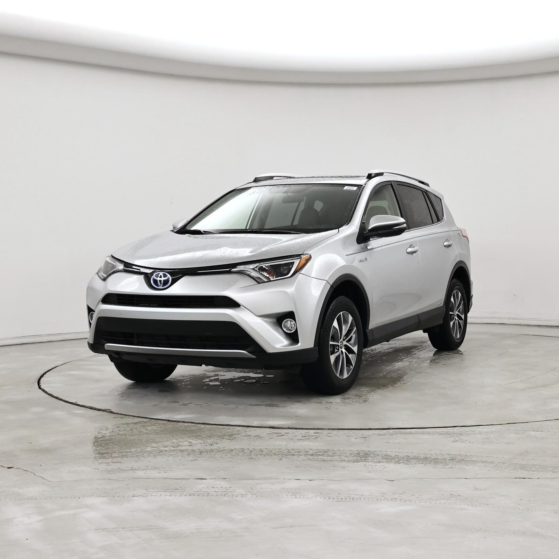 Thumbnail: 2016 Toyota RAV4 - 4