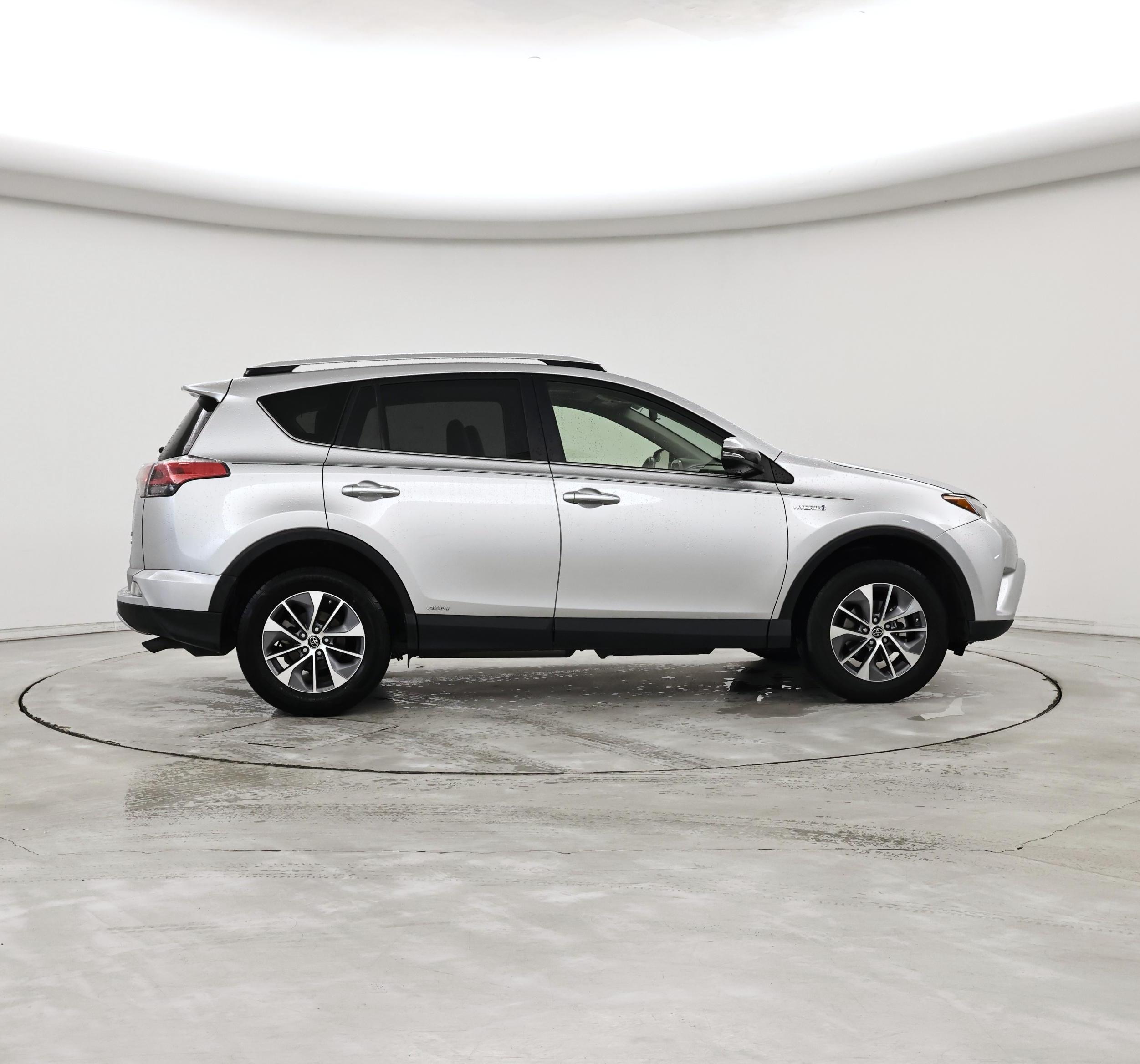 Thumbnail: 2016 Toyota RAV4 - 7
