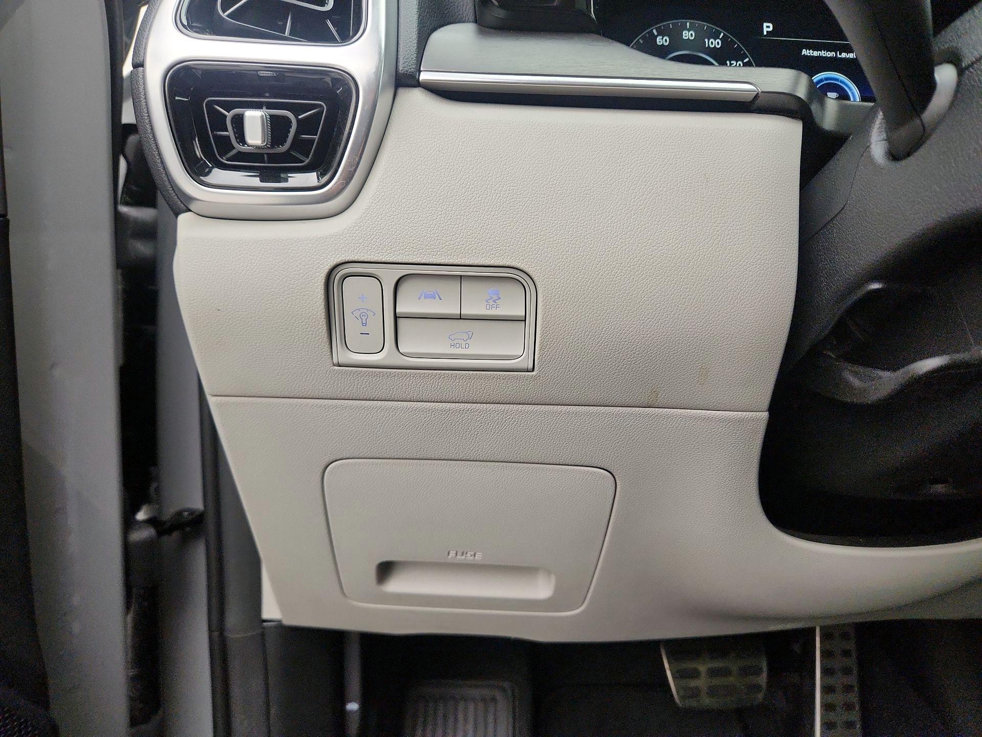 Thumbnail: 2023 Kia Sorento - 13