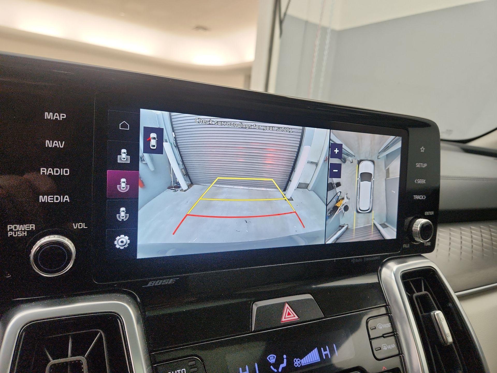 Thumbnail: 2023 Kia Sorento - 15