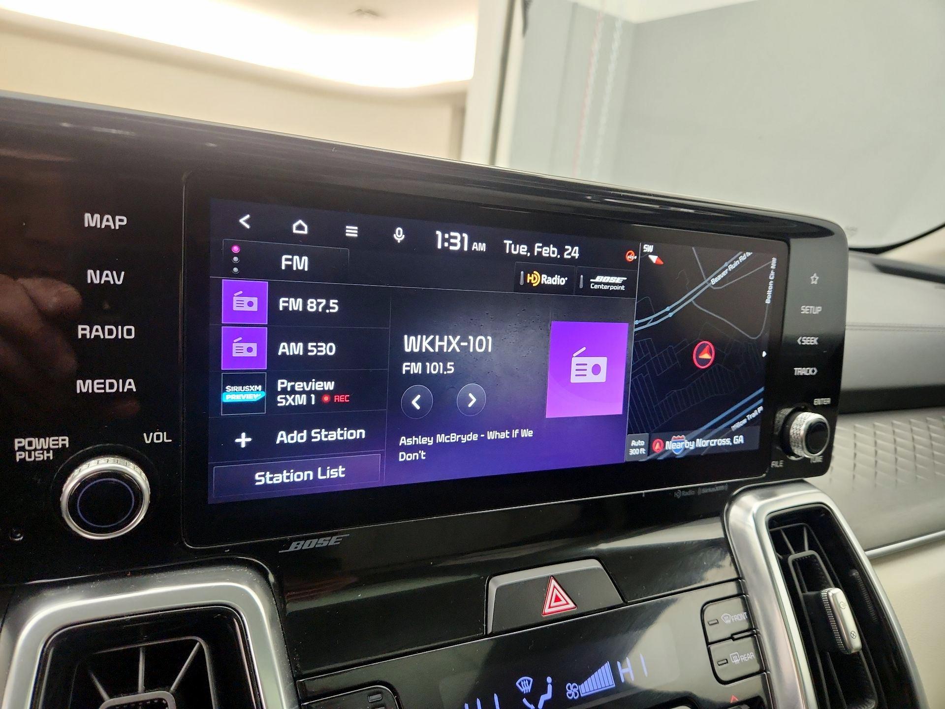 Thumbnail: 2023 Kia Sorento - 16