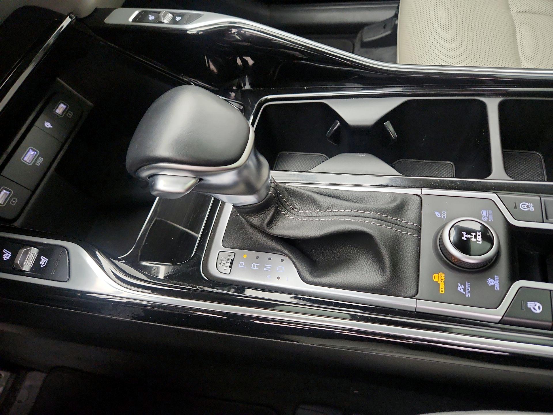 Thumbnail: 2023 Kia Sorento - 18