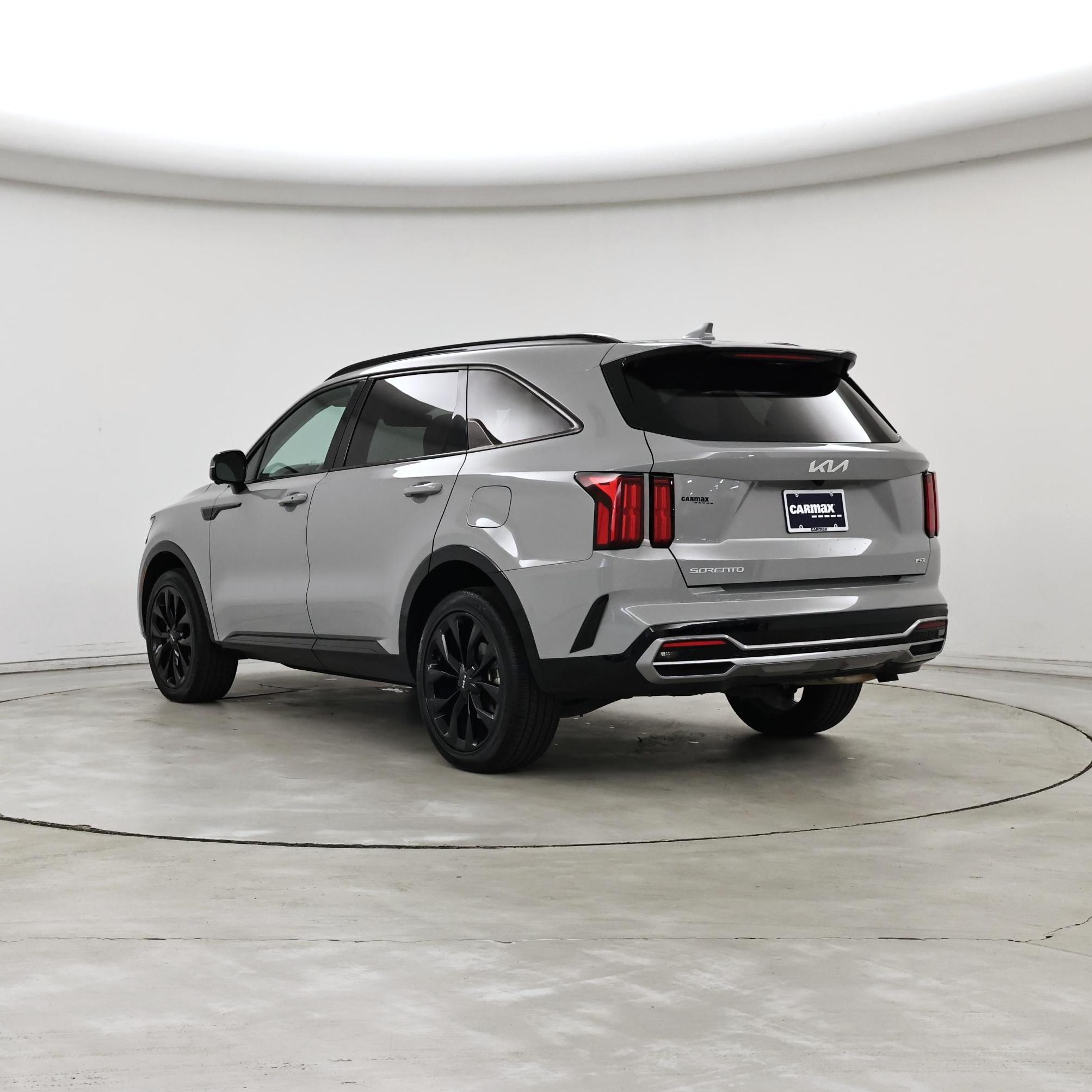 Thumbnail: 2023 Kia Sorento - 2