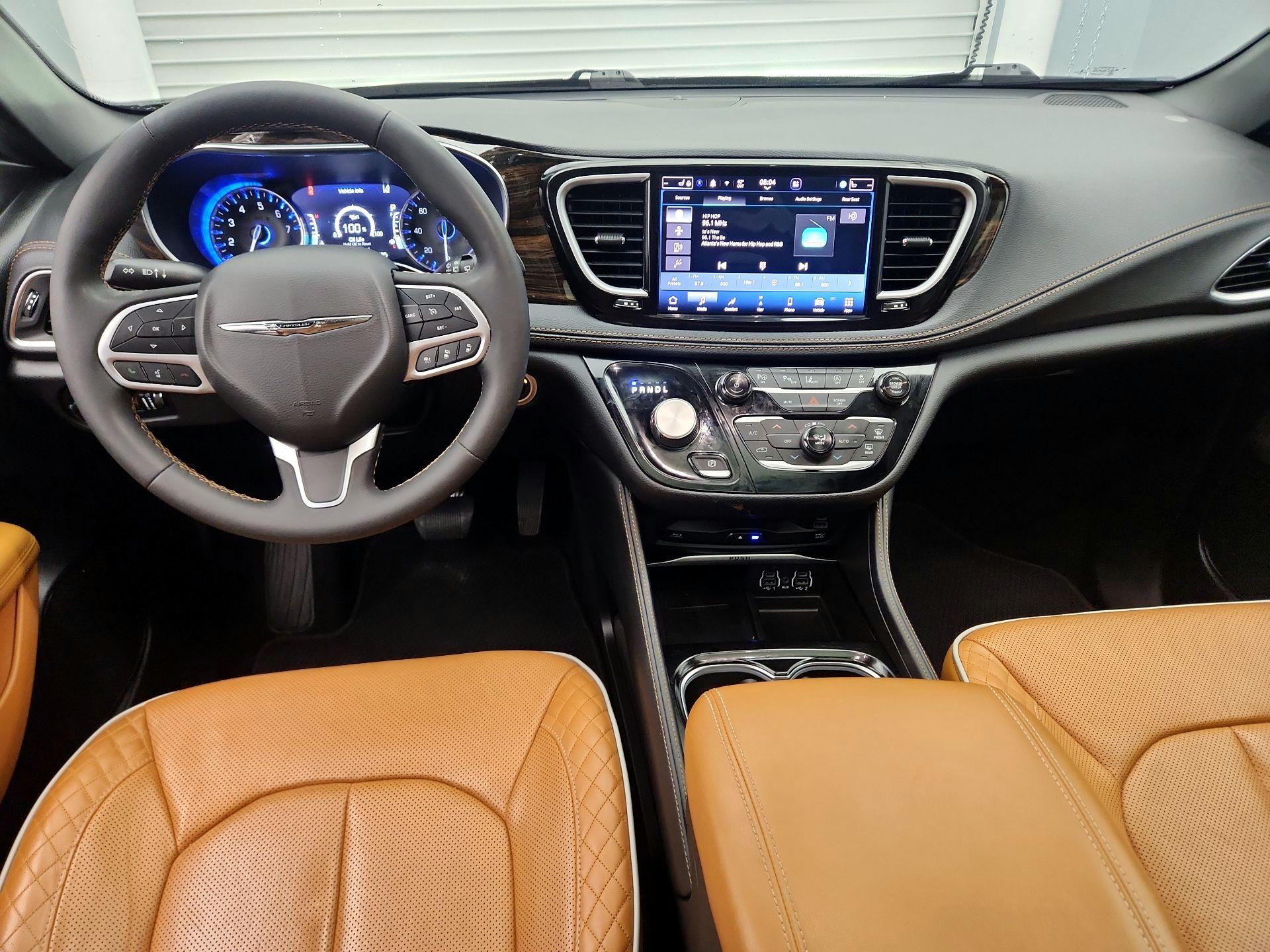 Thumbnail: 2022 Chrysler Pacifica - 9