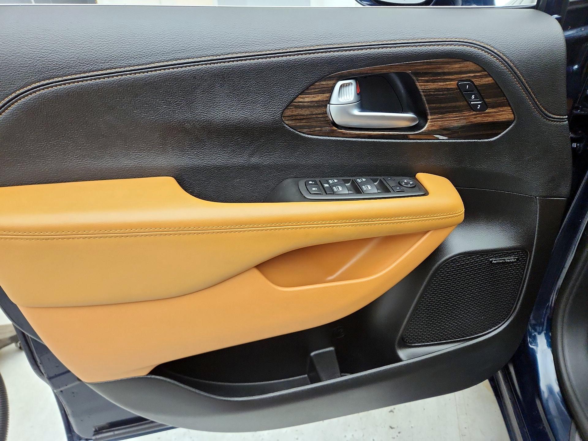 Thumbnail: 2022 Chrysler Pacifica - 12