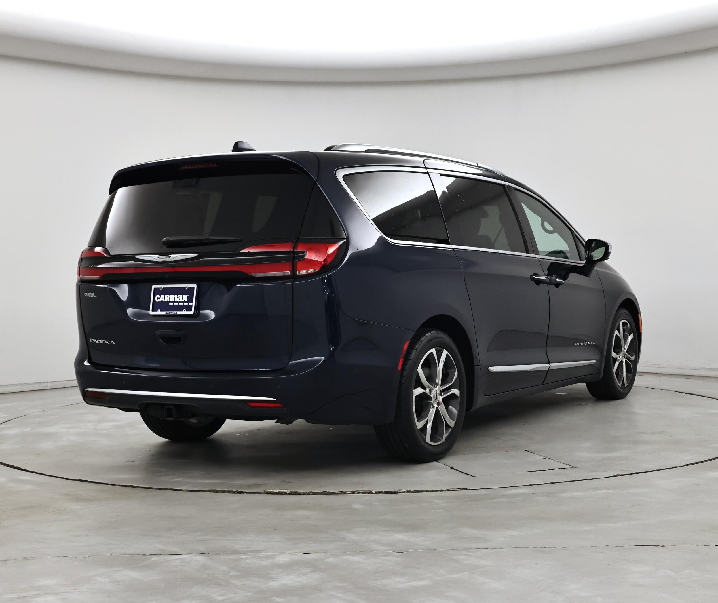 Thumbnail: 2022 Chrysler Pacifica - 8