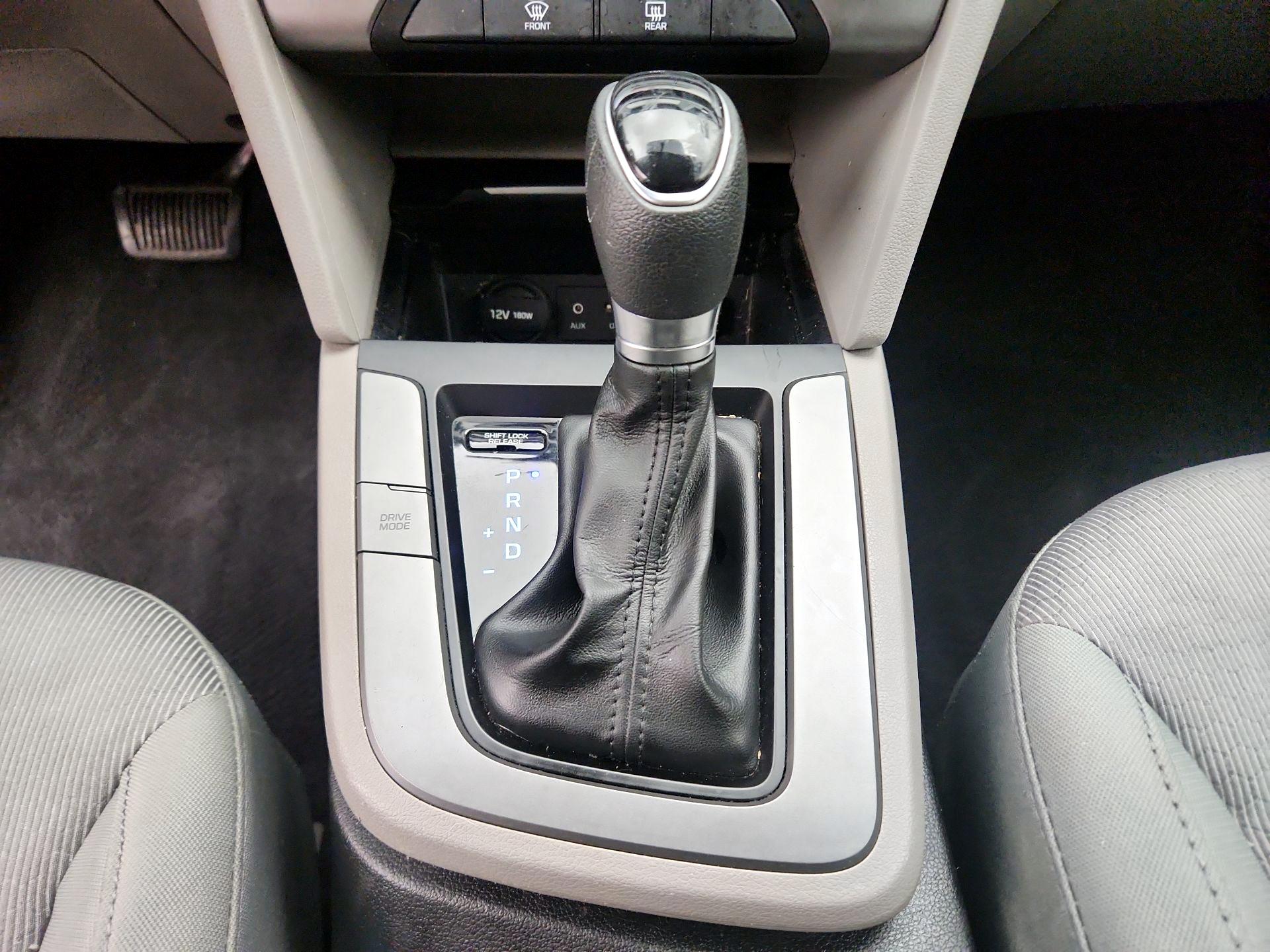 Thumbnail: 2017 Hyundai Elantra - 17