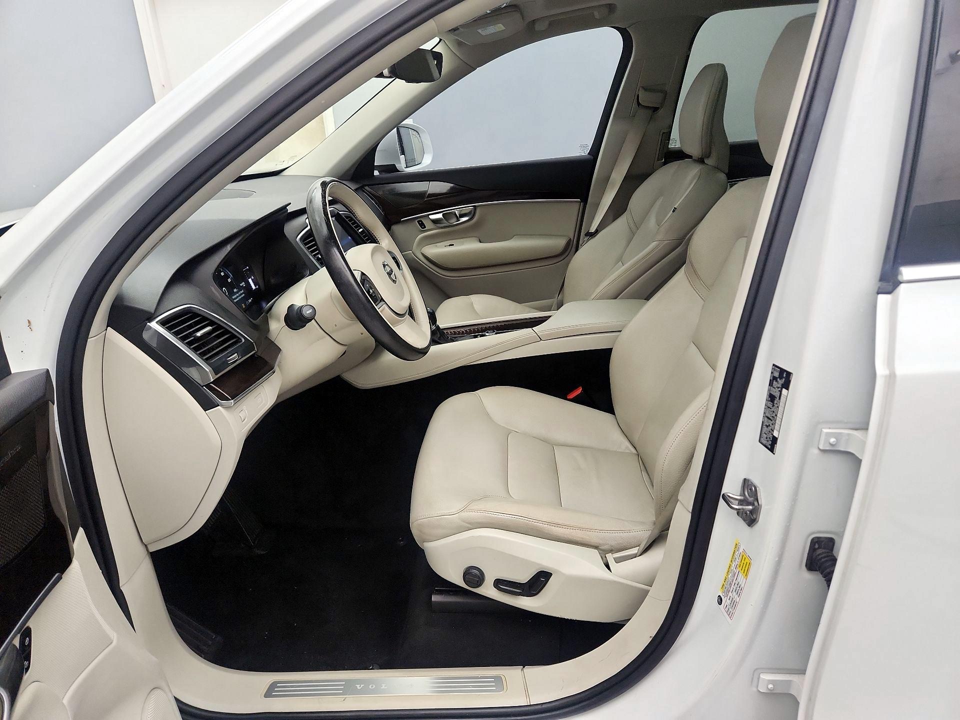 Thumbnail: 2019 Volvo XC90 - 11